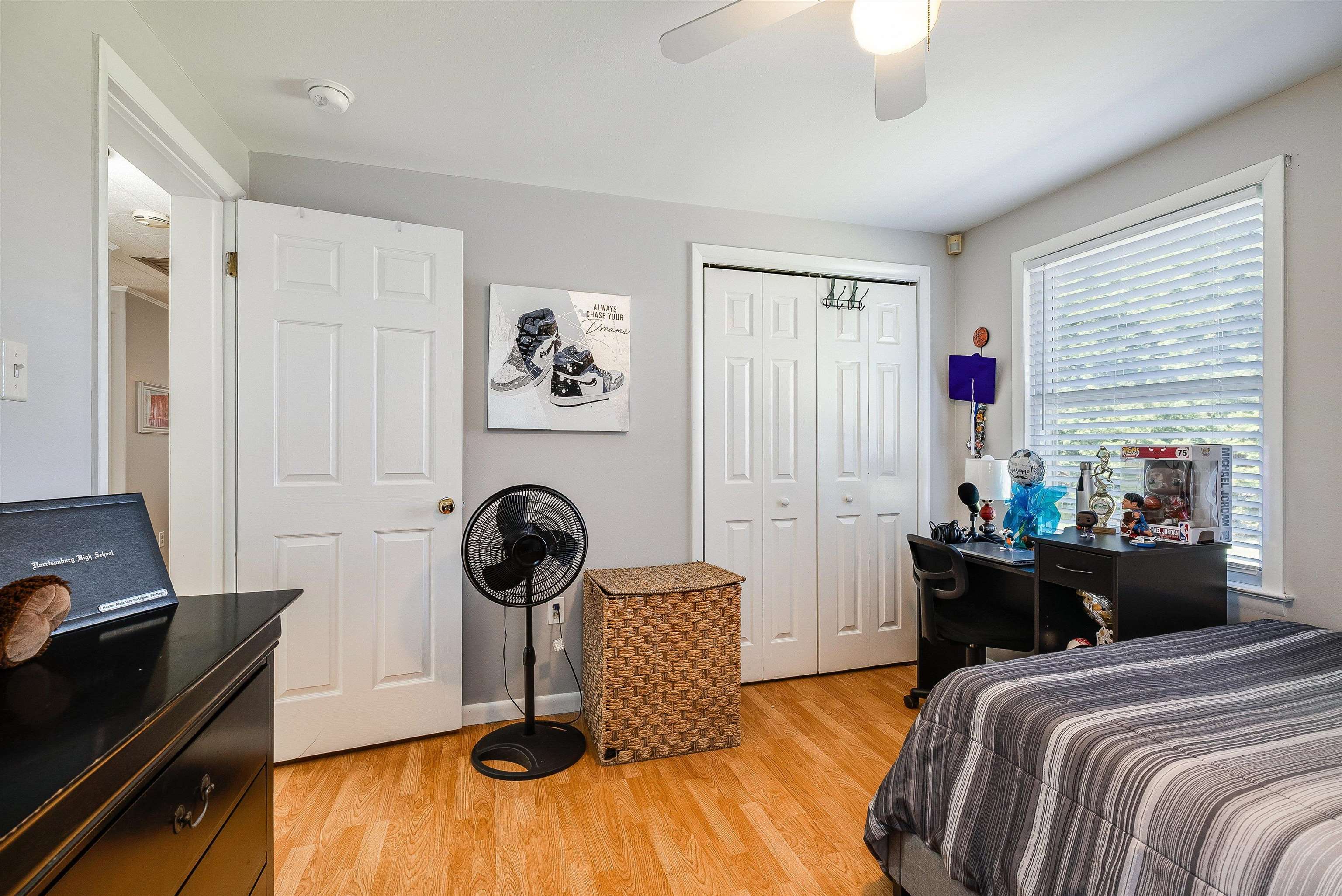 1023 GREENDALE RD