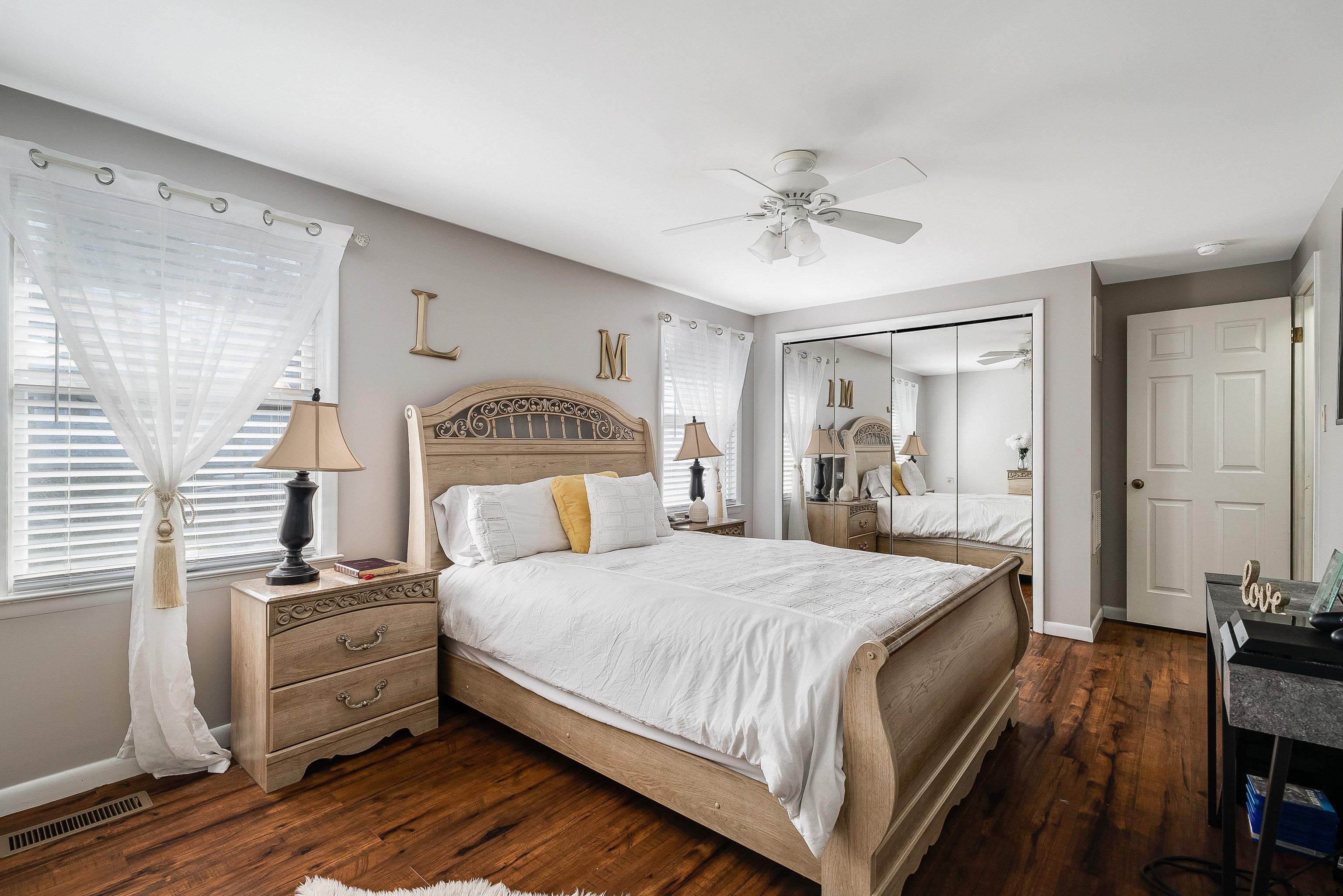 1023 GREENDALE RD