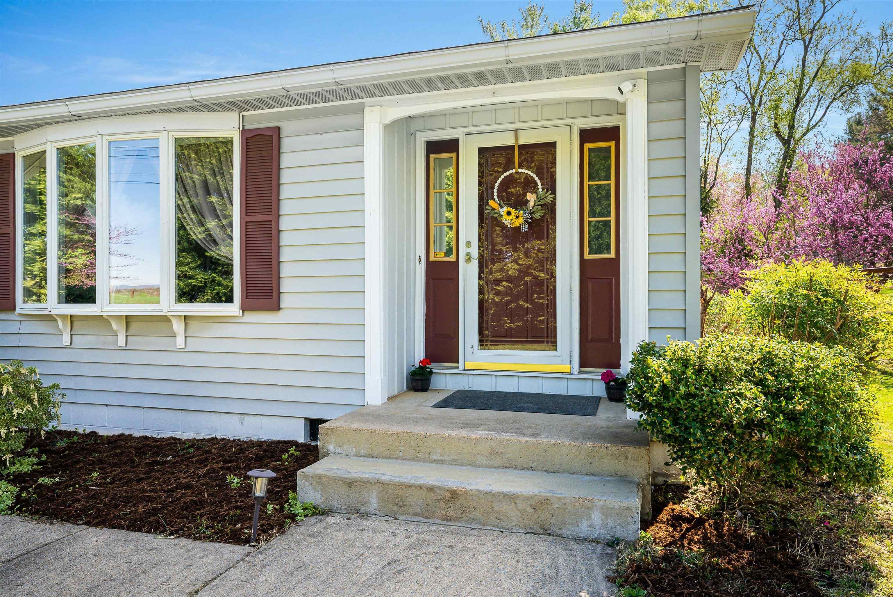 1023 GREENDALE RD