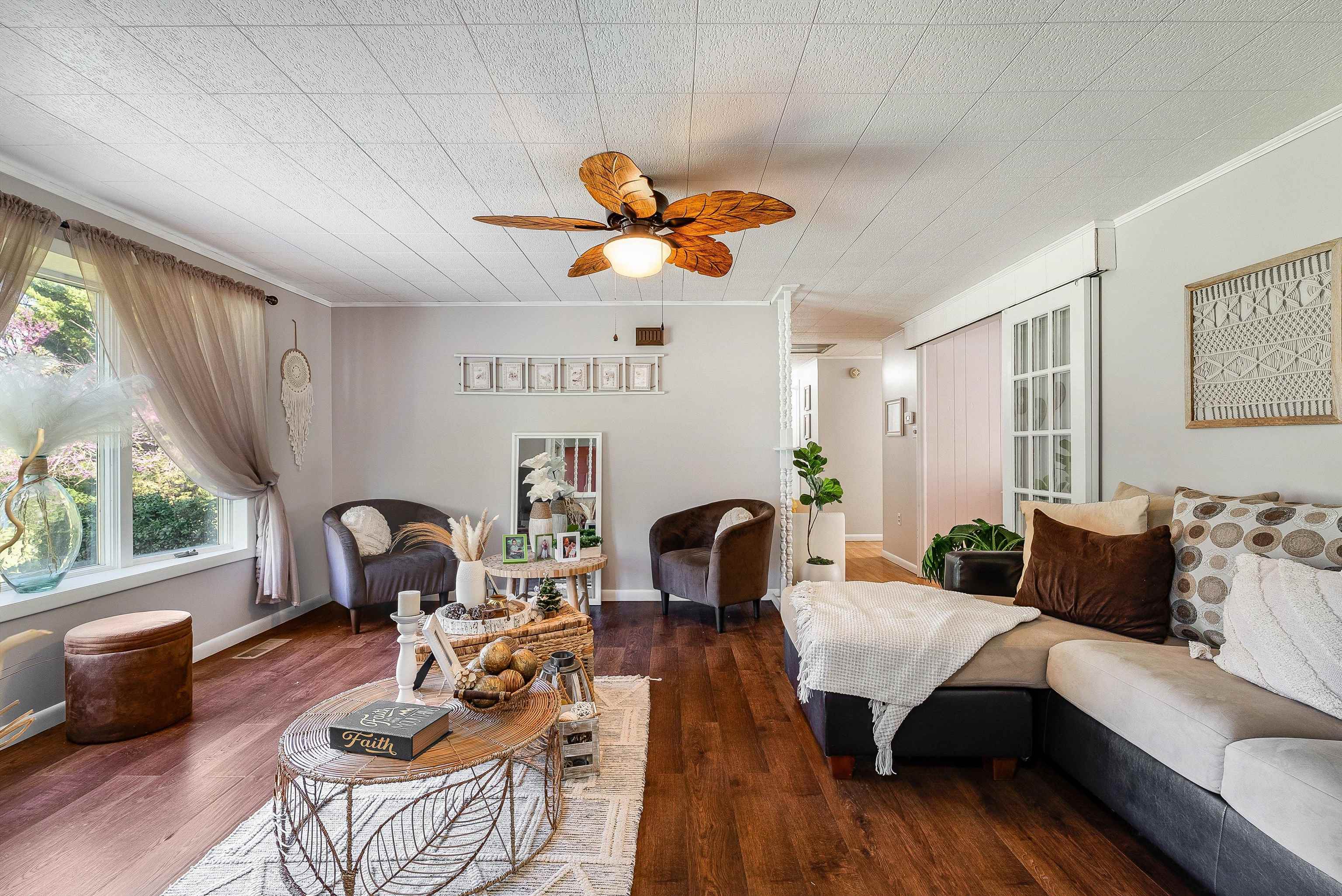 1023 GREENDALE RD