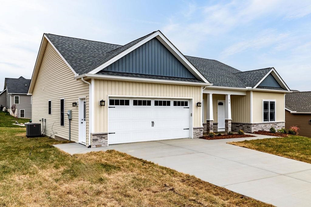 12 ALMA ANN LN