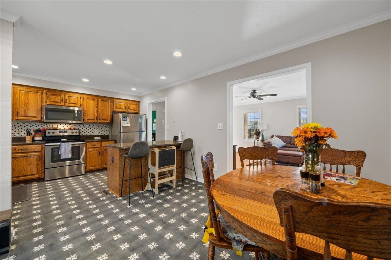 39 GRINDING MILL LN