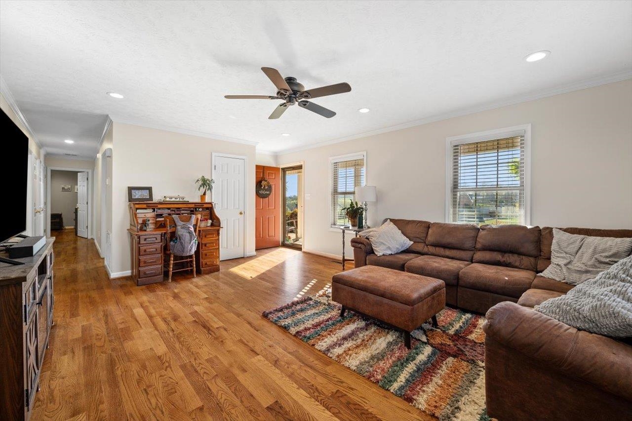 39 GRINDING MILL LN