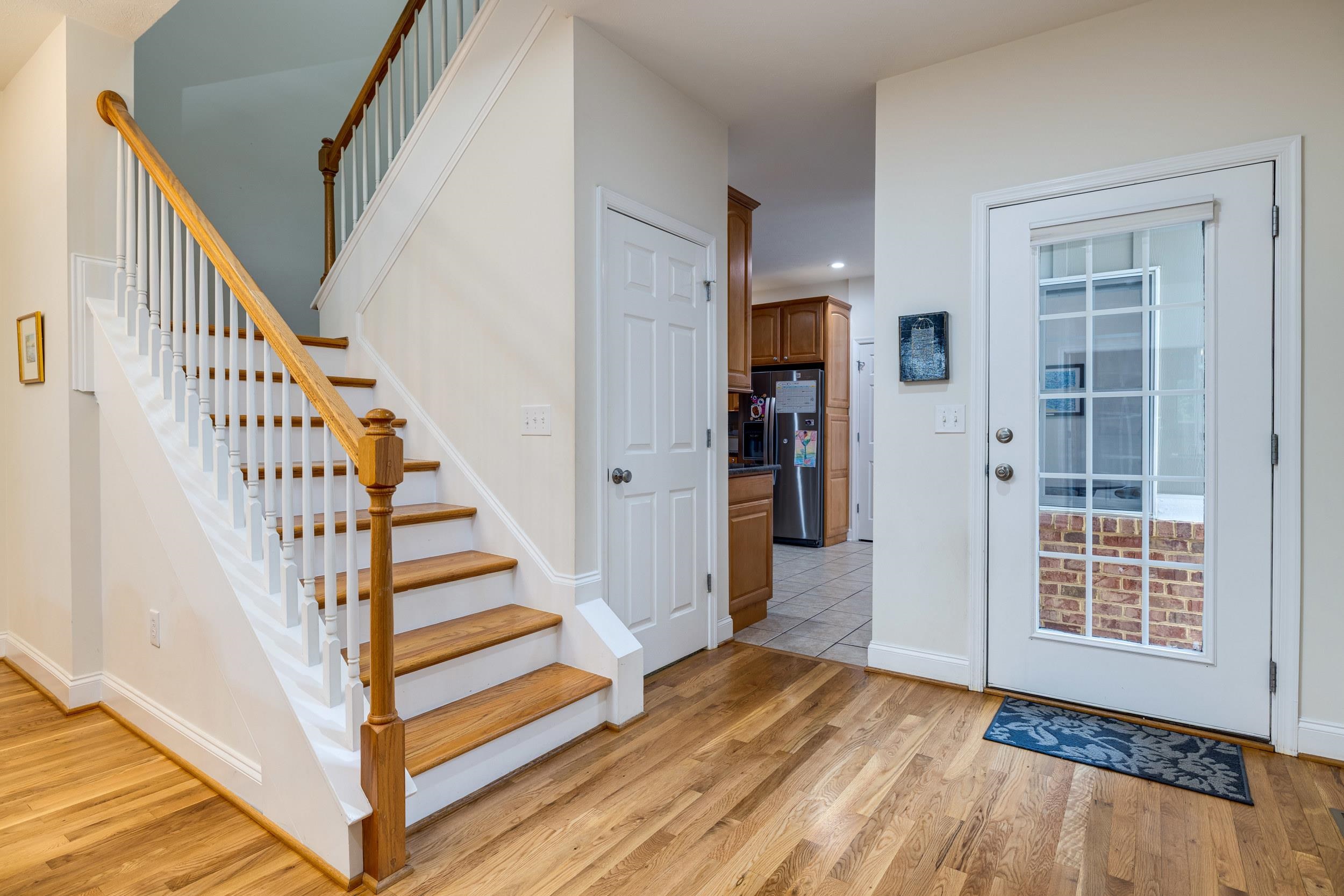 32 ABBEY CT
