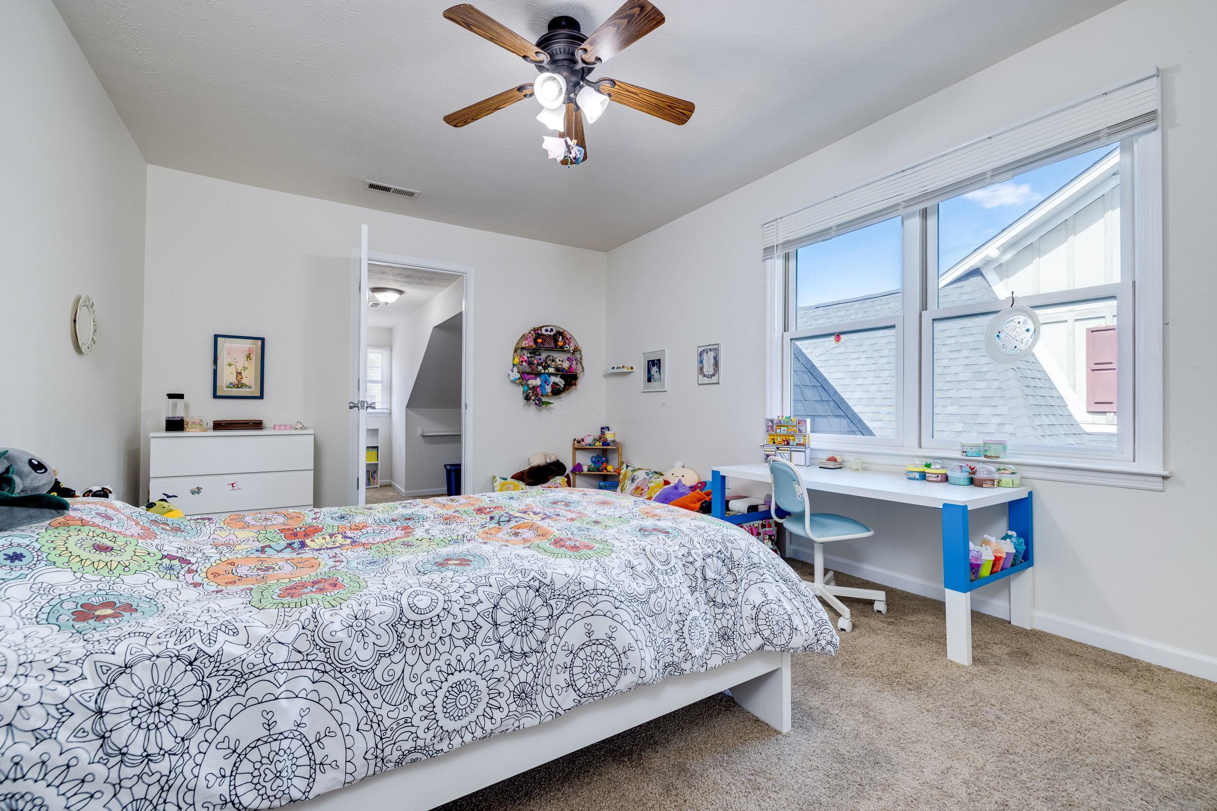 32 ABBEY CT