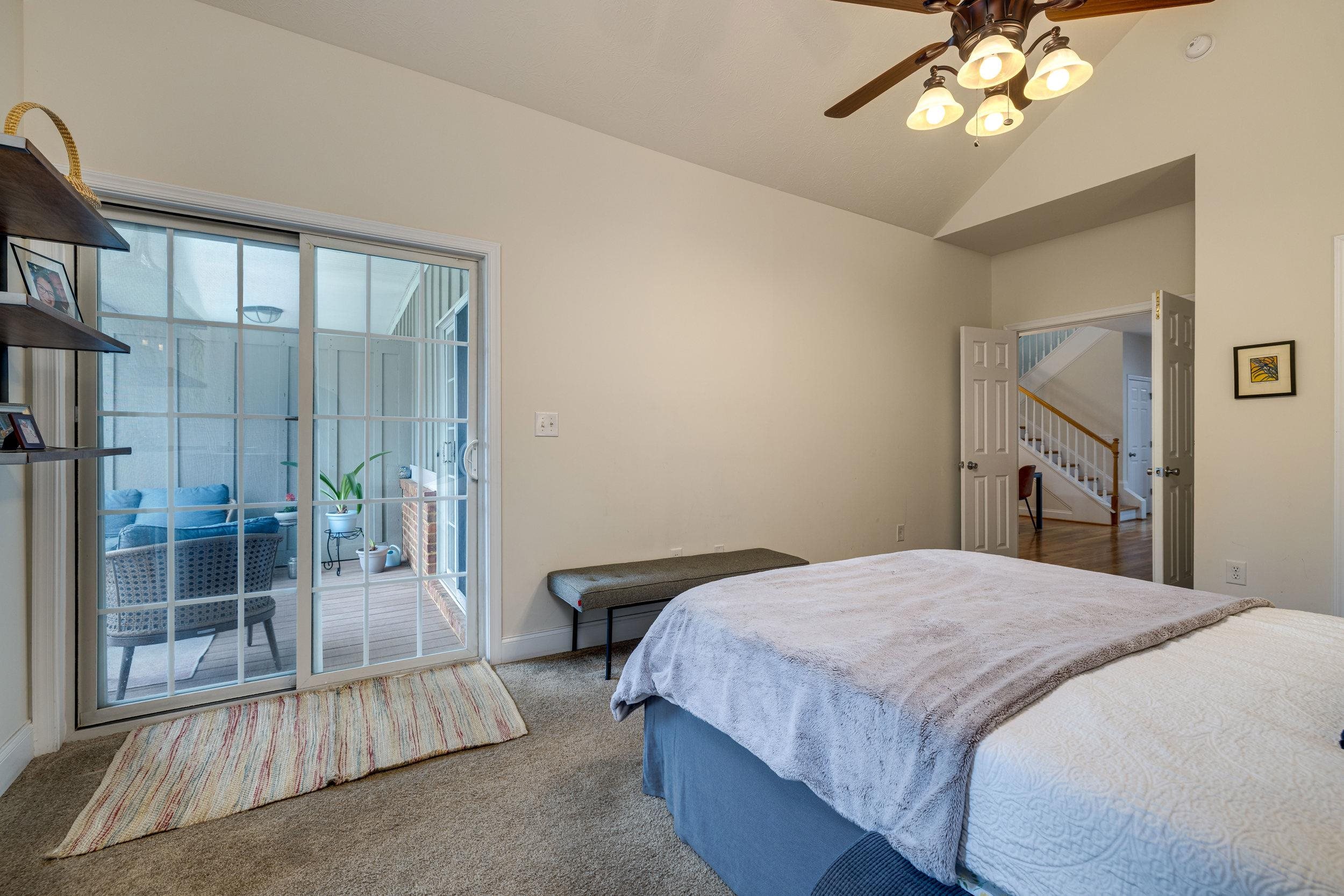 32 ABBEY CT