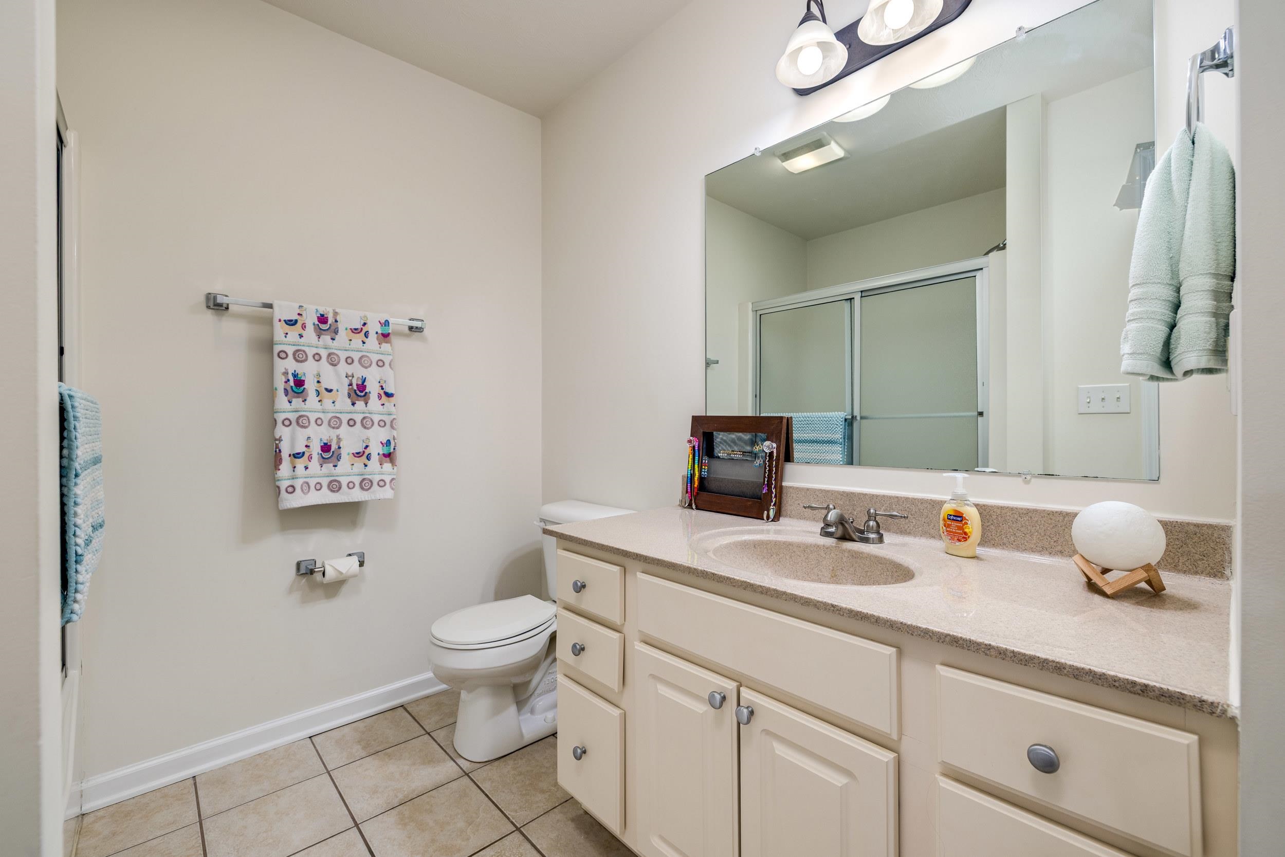 32 ABBEY CT