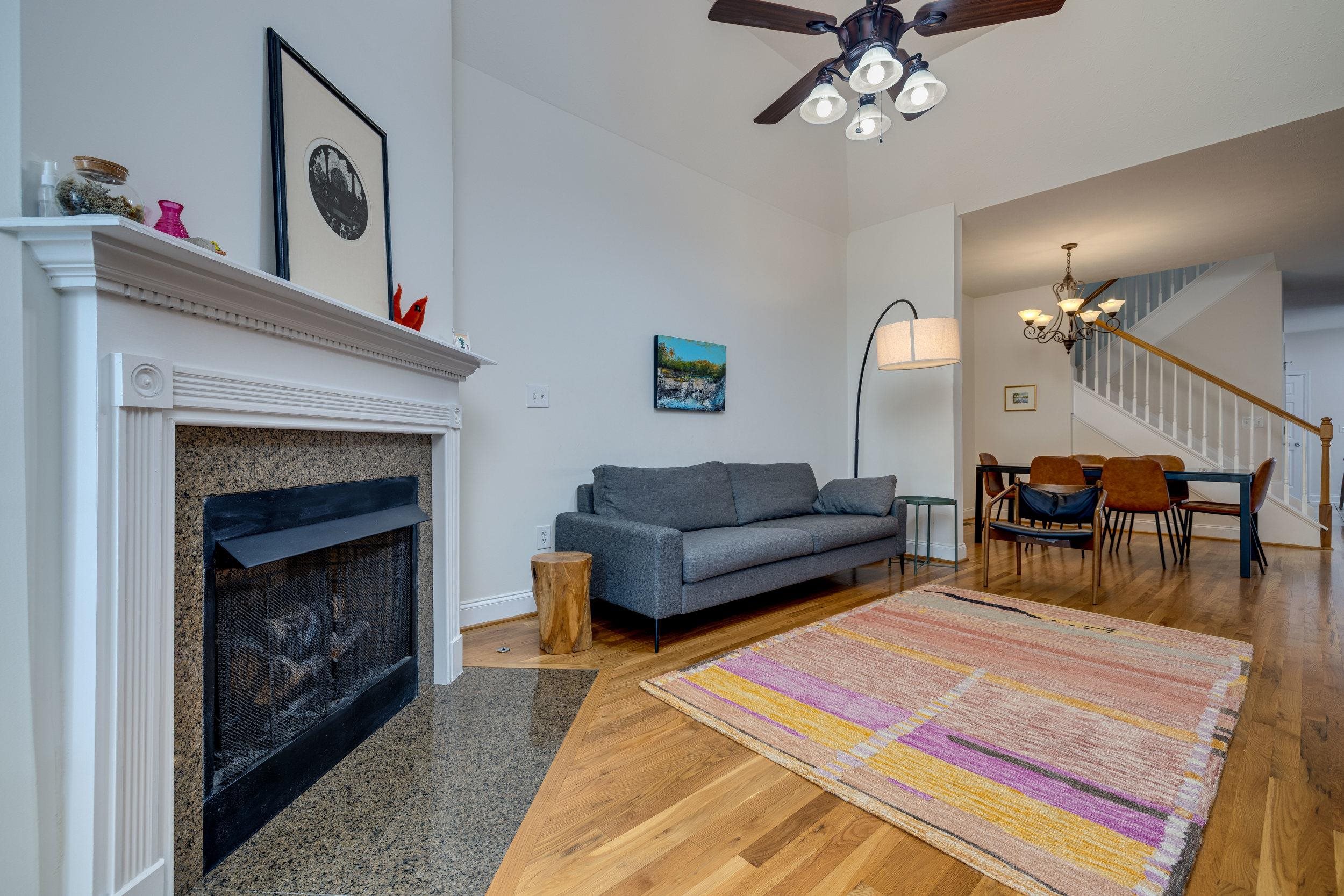 32 ABBEY CT