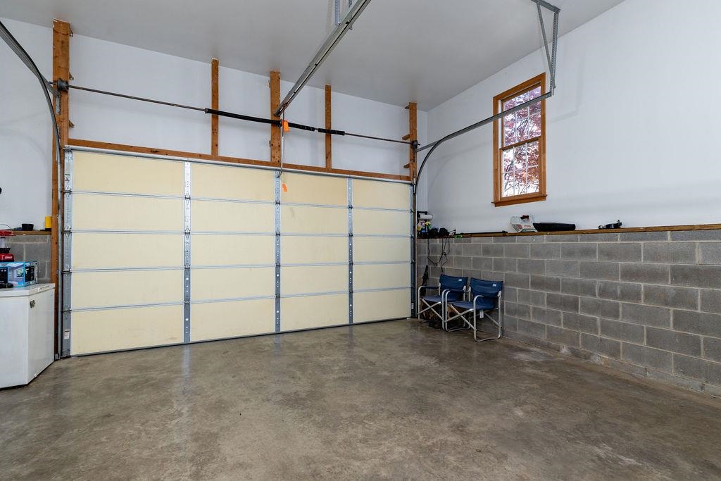 100 BUCKINGHAM PL