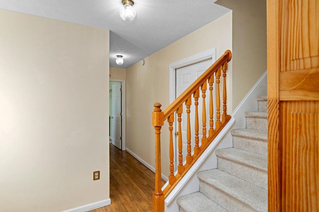 100 BUCKINGHAM PL