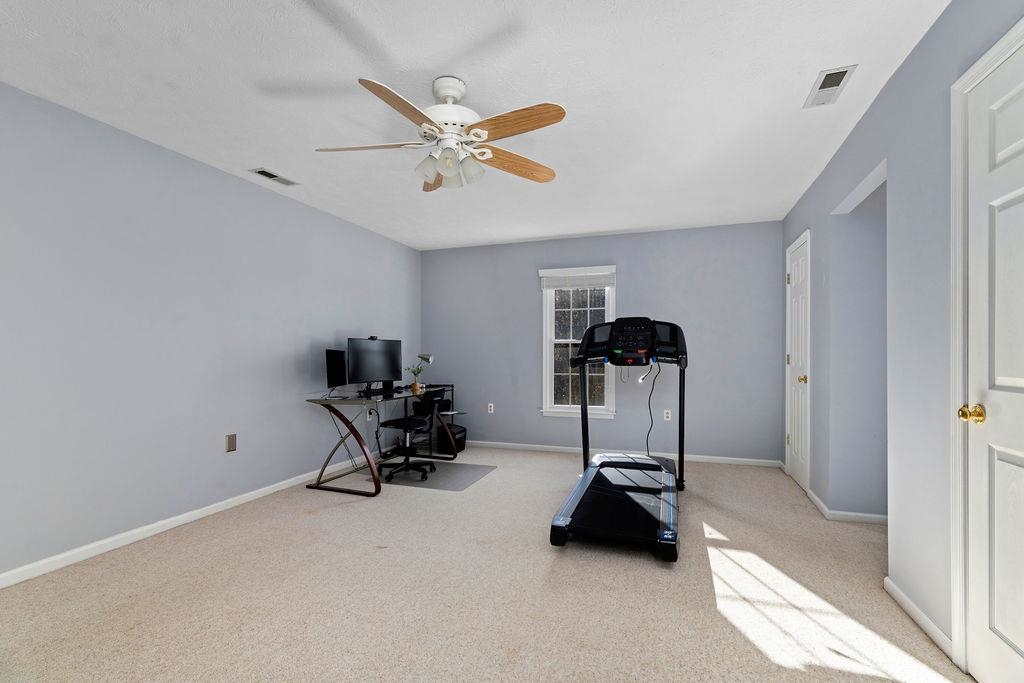 100 BUCKINGHAM PL