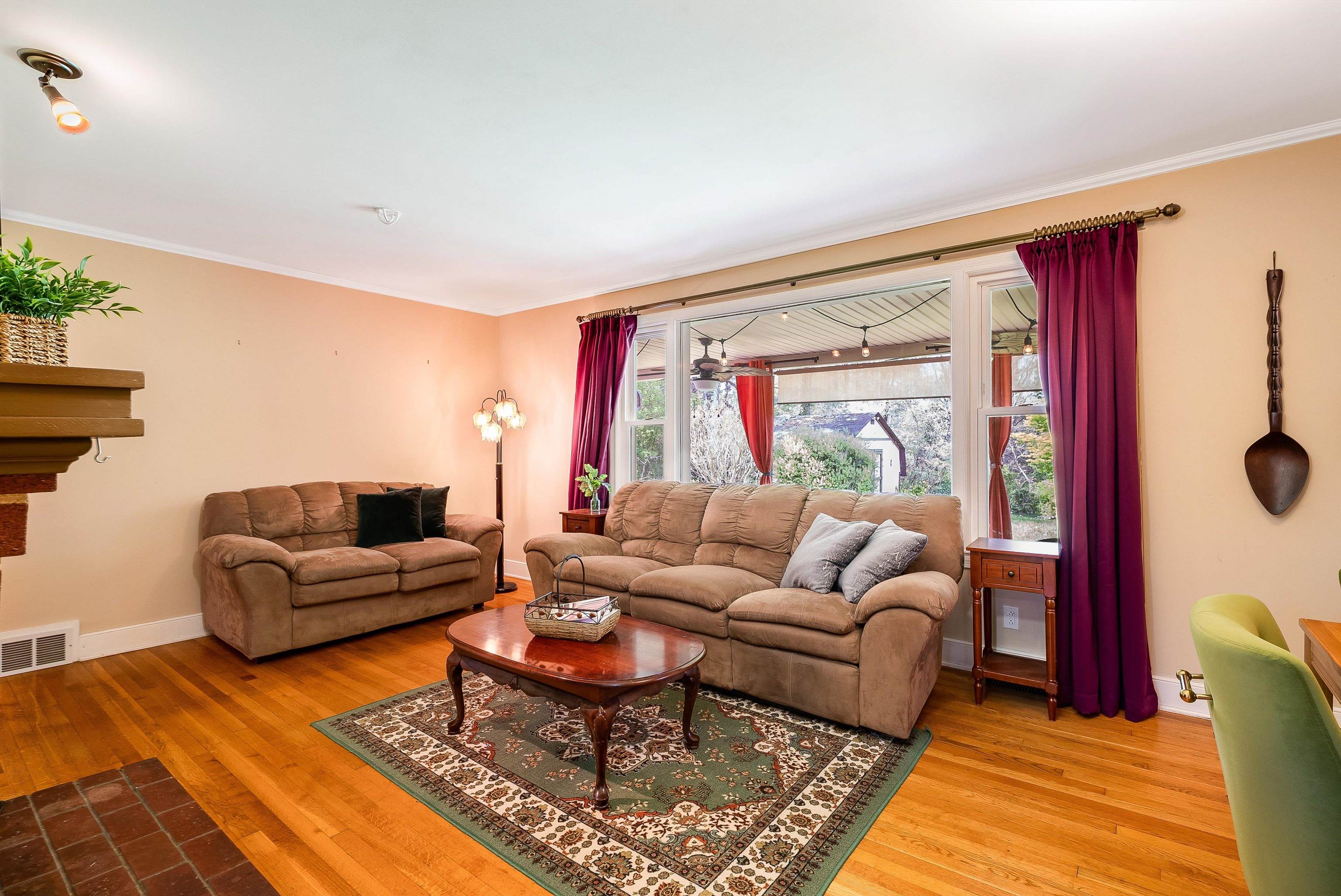 218 COURT RD