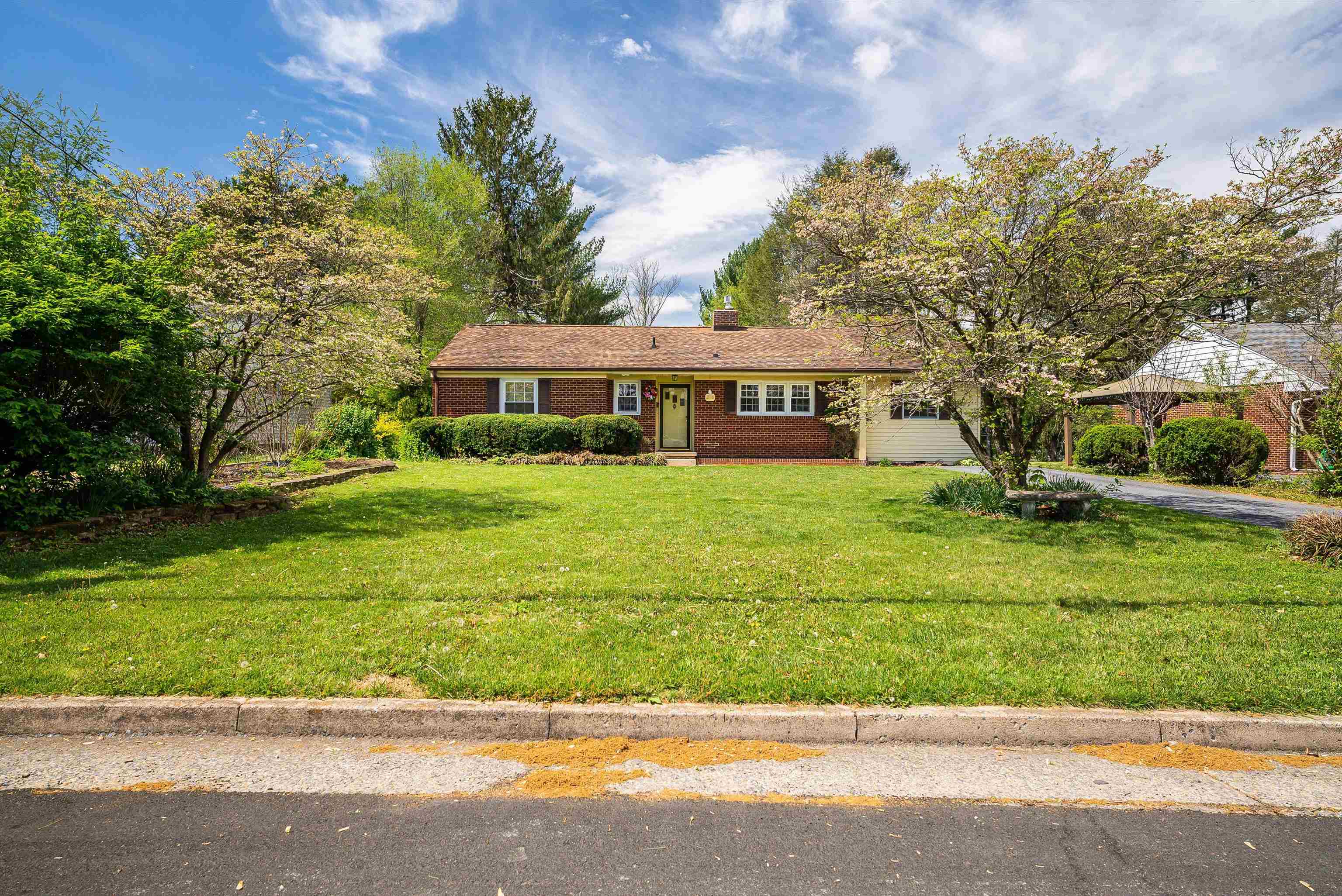 218 COURT RD