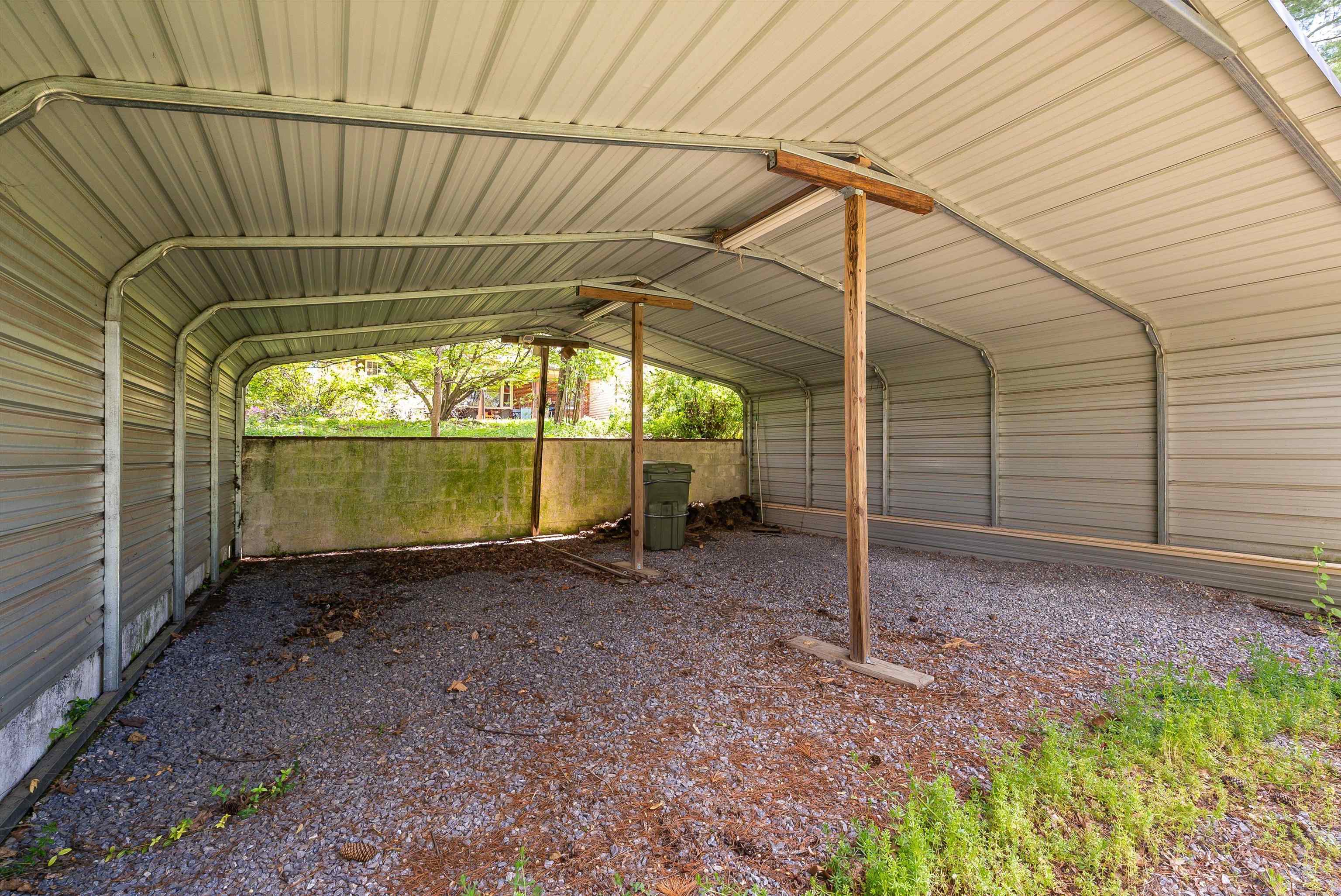 218 COURT RD