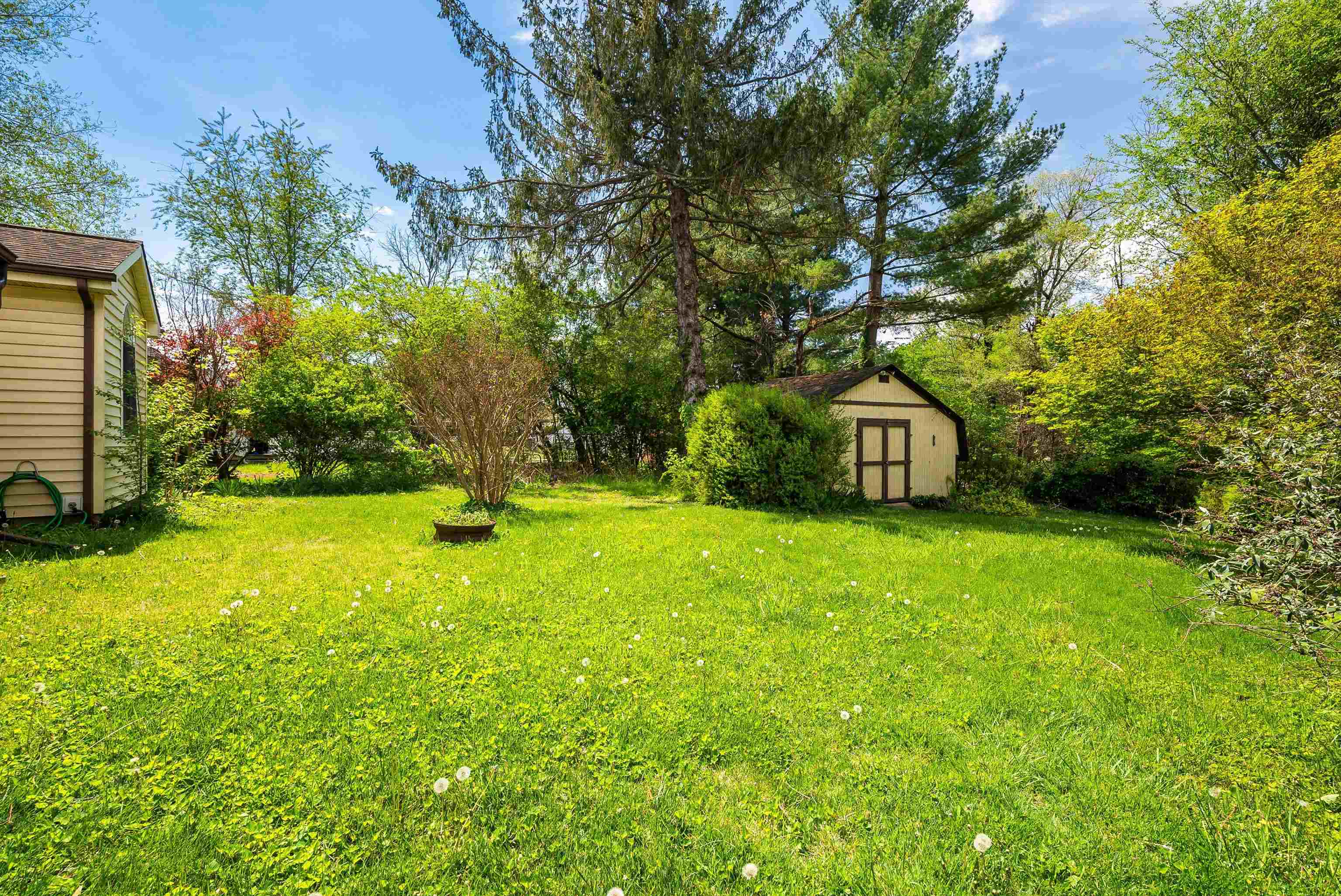 218 COURT RD