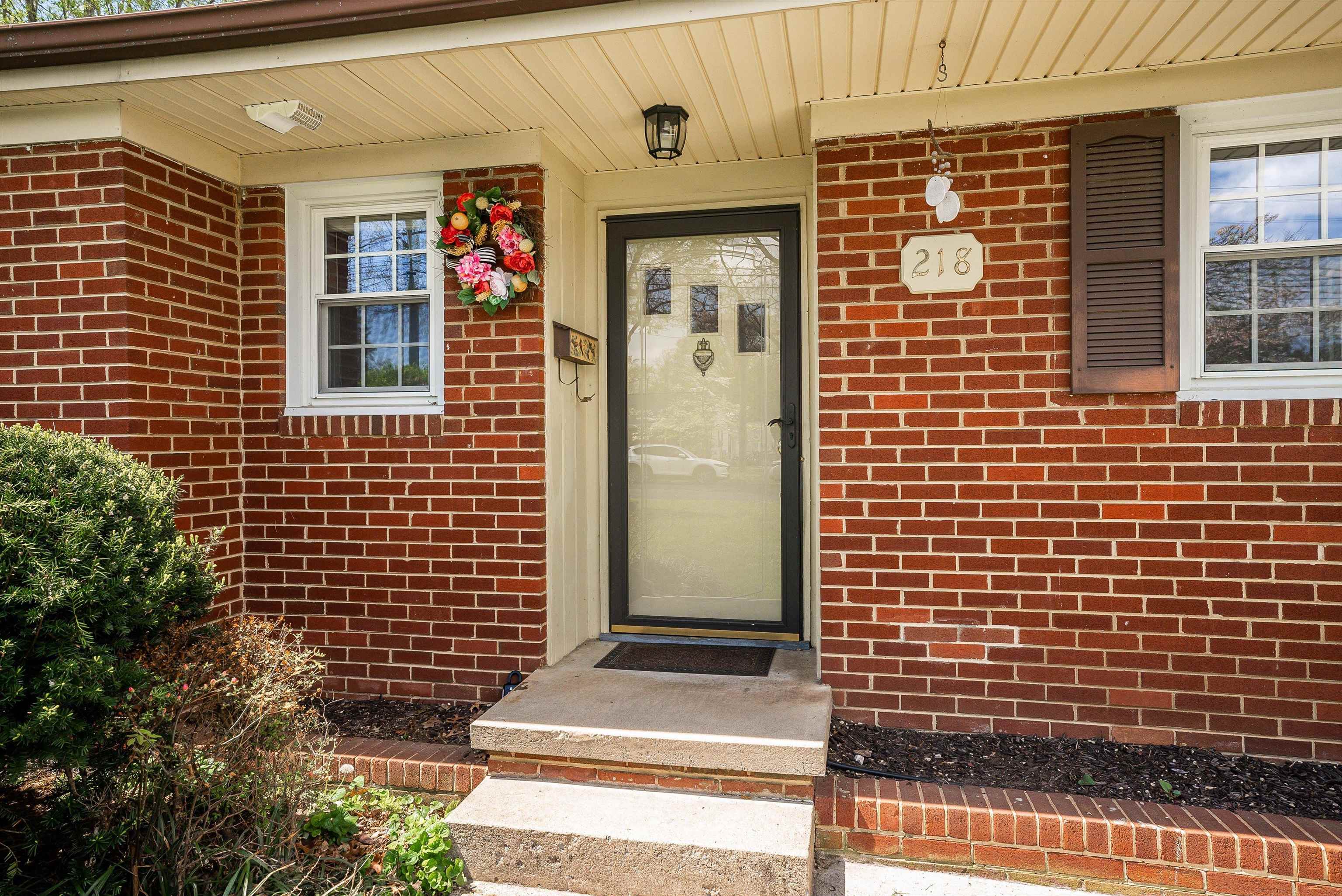 218 COURT RD