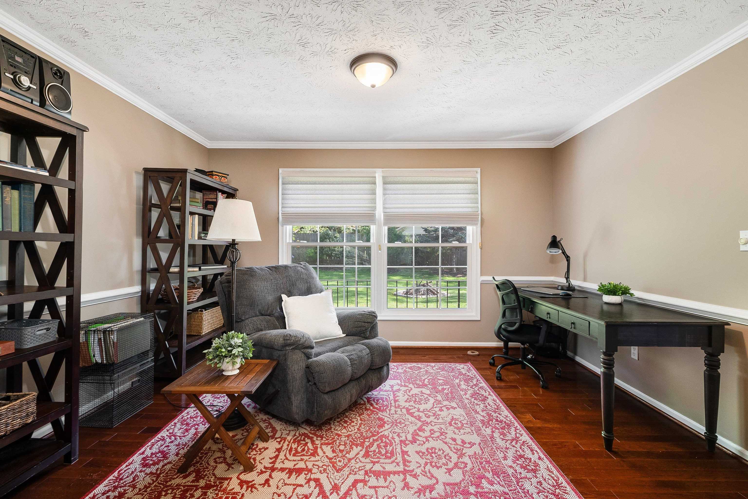 304 PELHAM DR