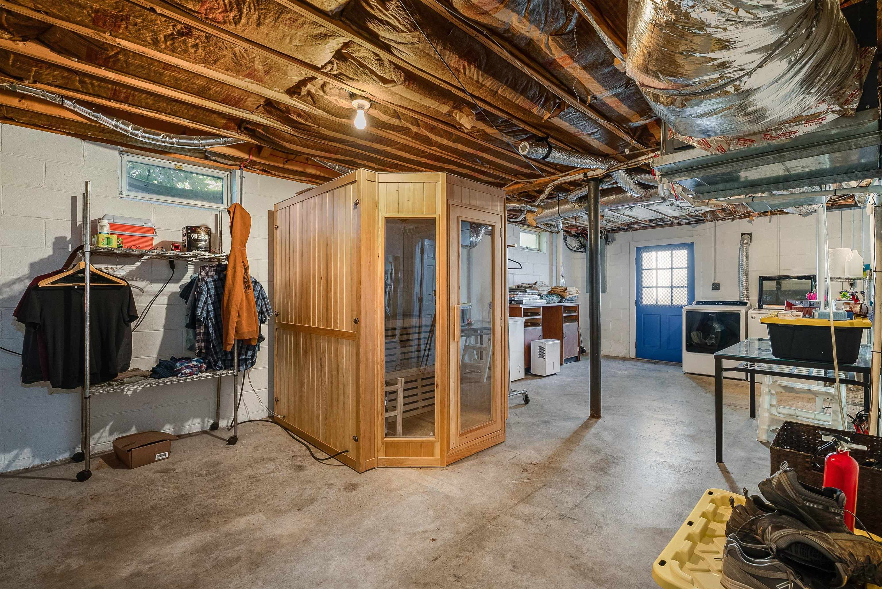 304 PELHAM DR