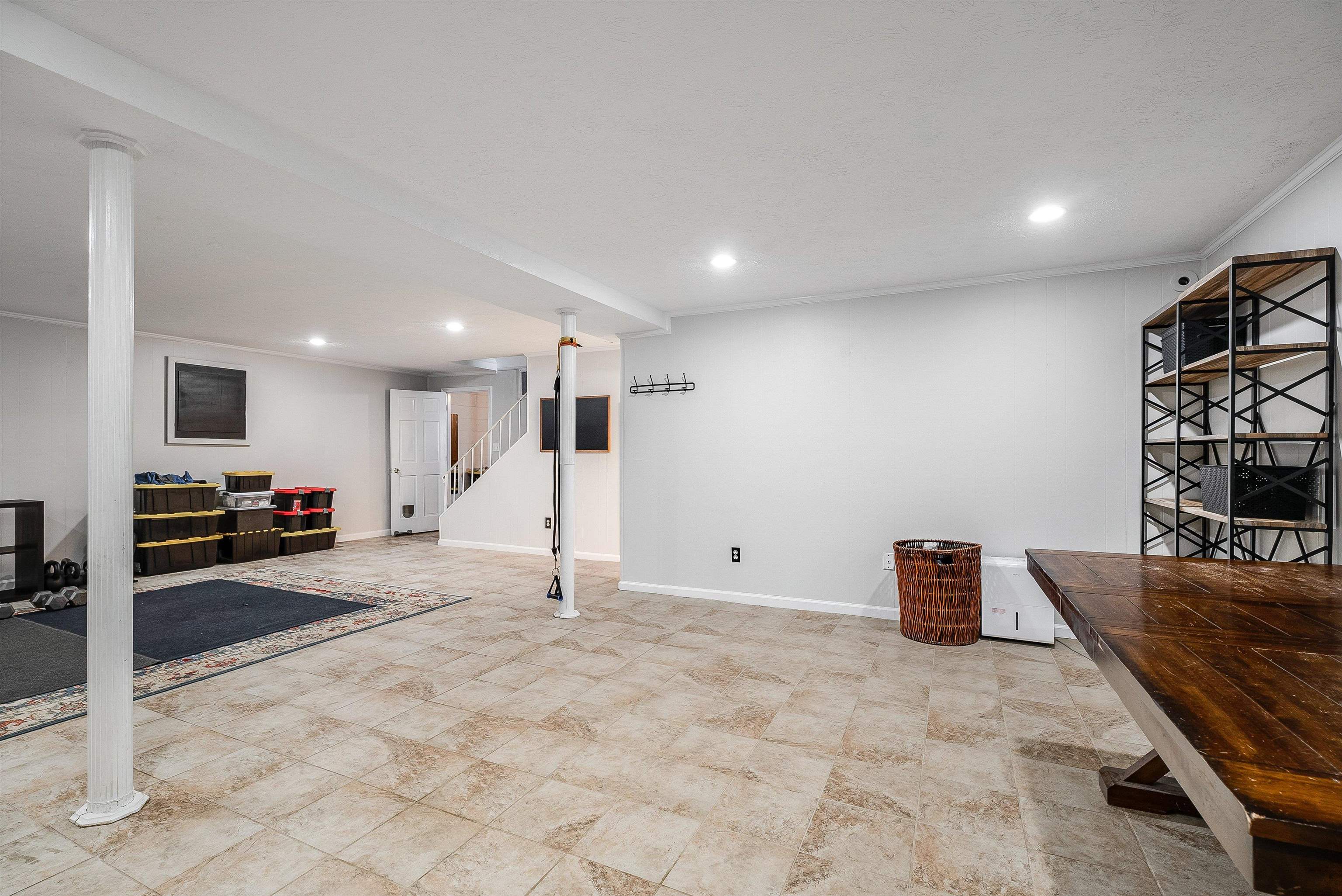 304 PELHAM DR