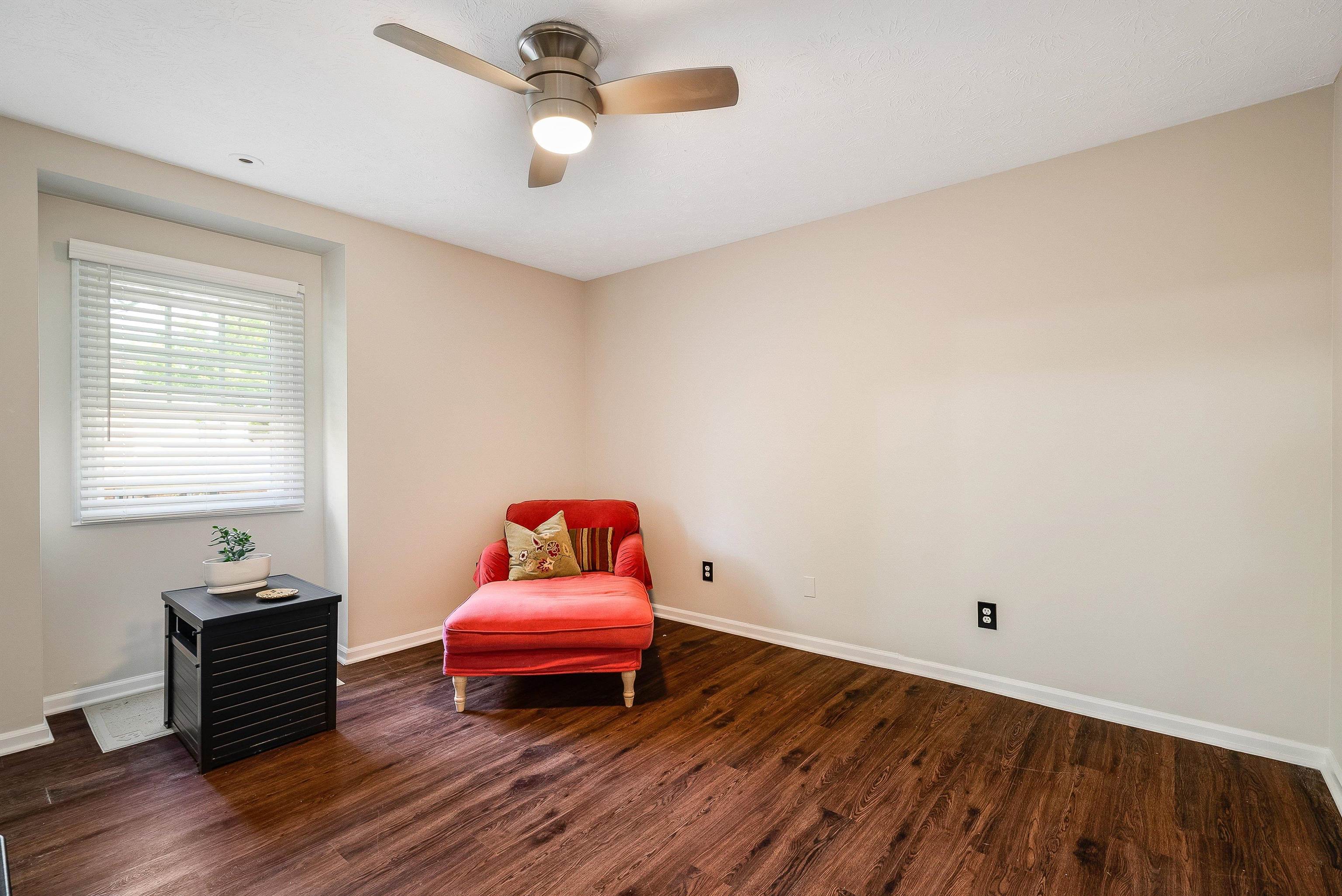 304 PELHAM DR