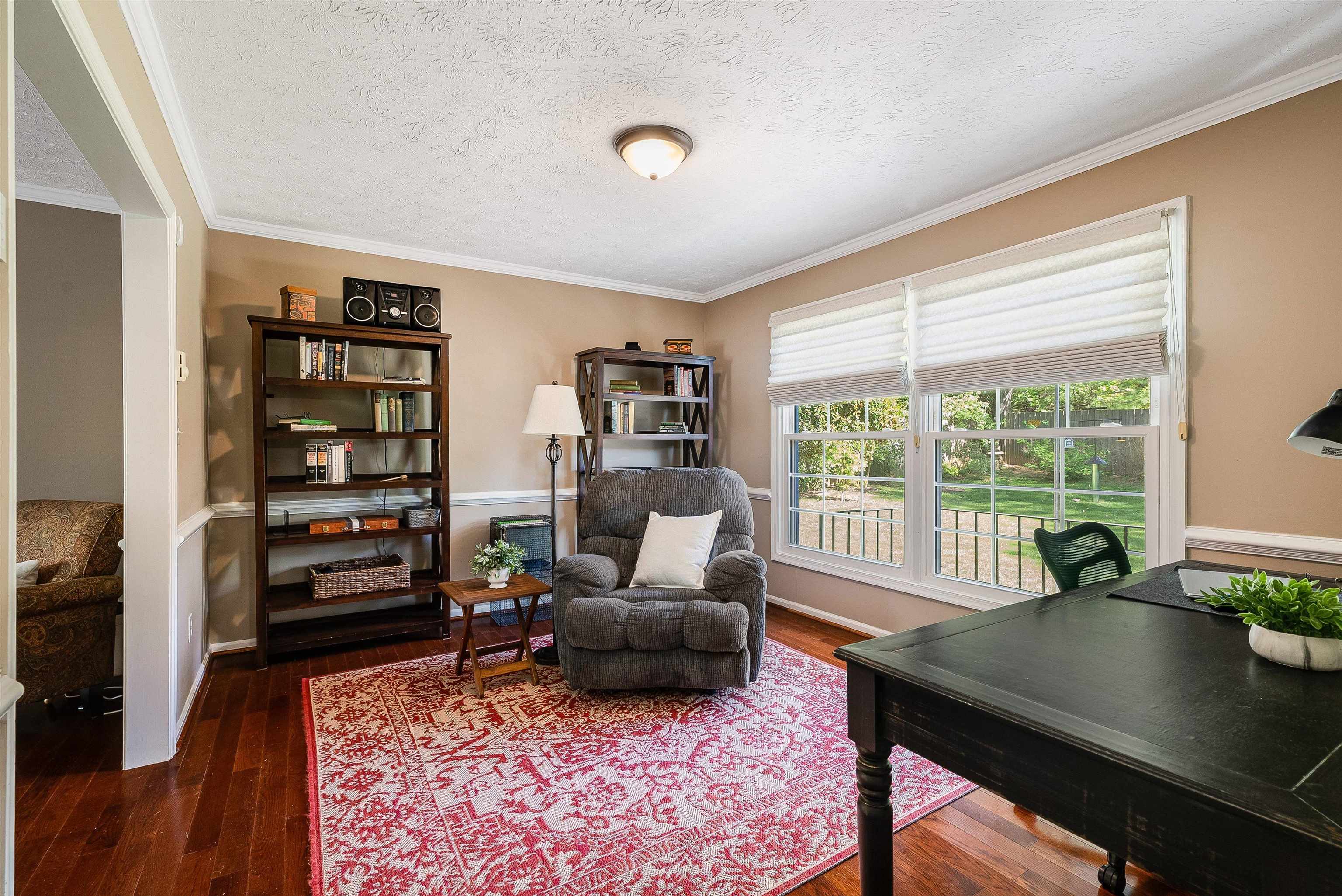 304 PELHAM DR