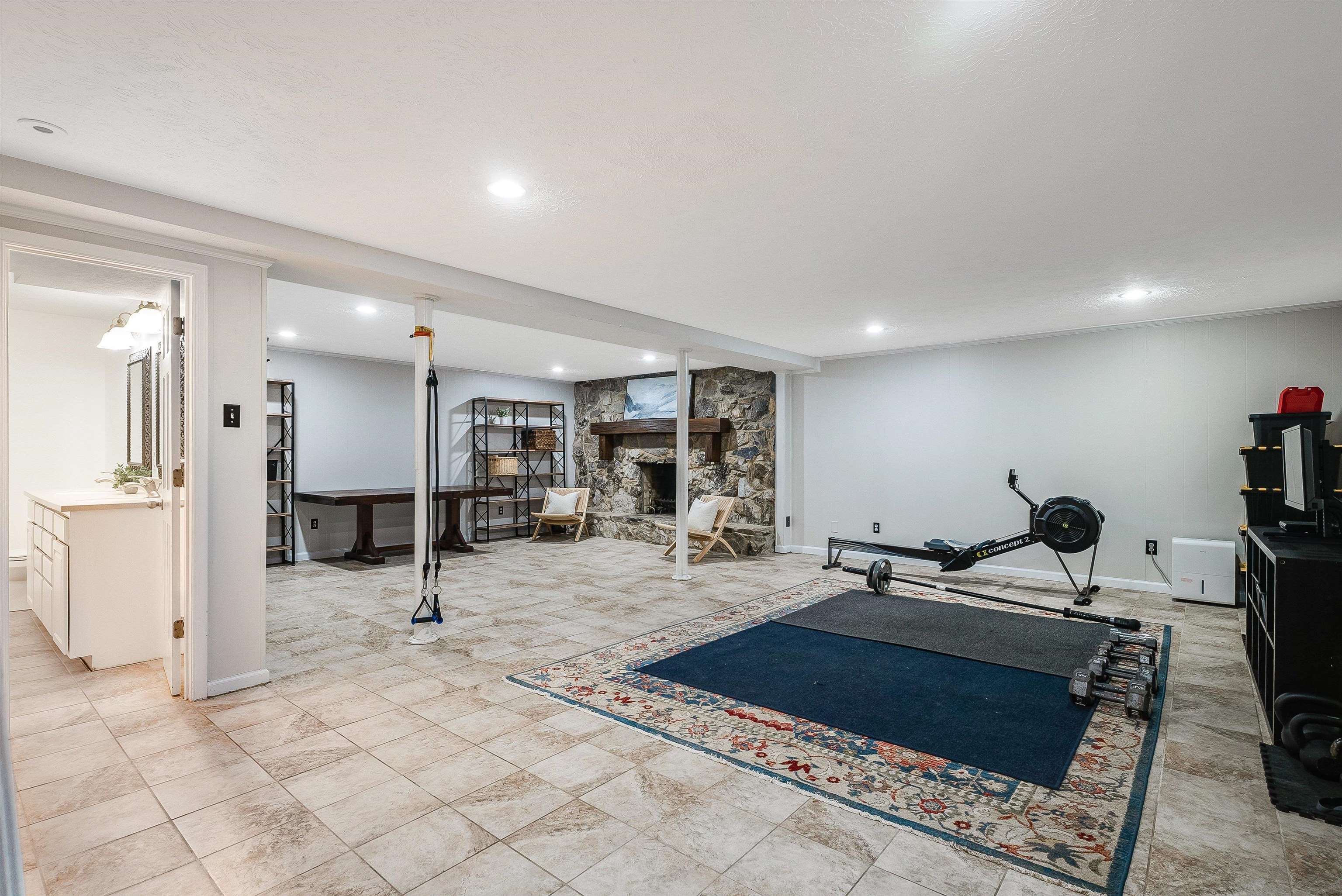 304 PELHAM DR