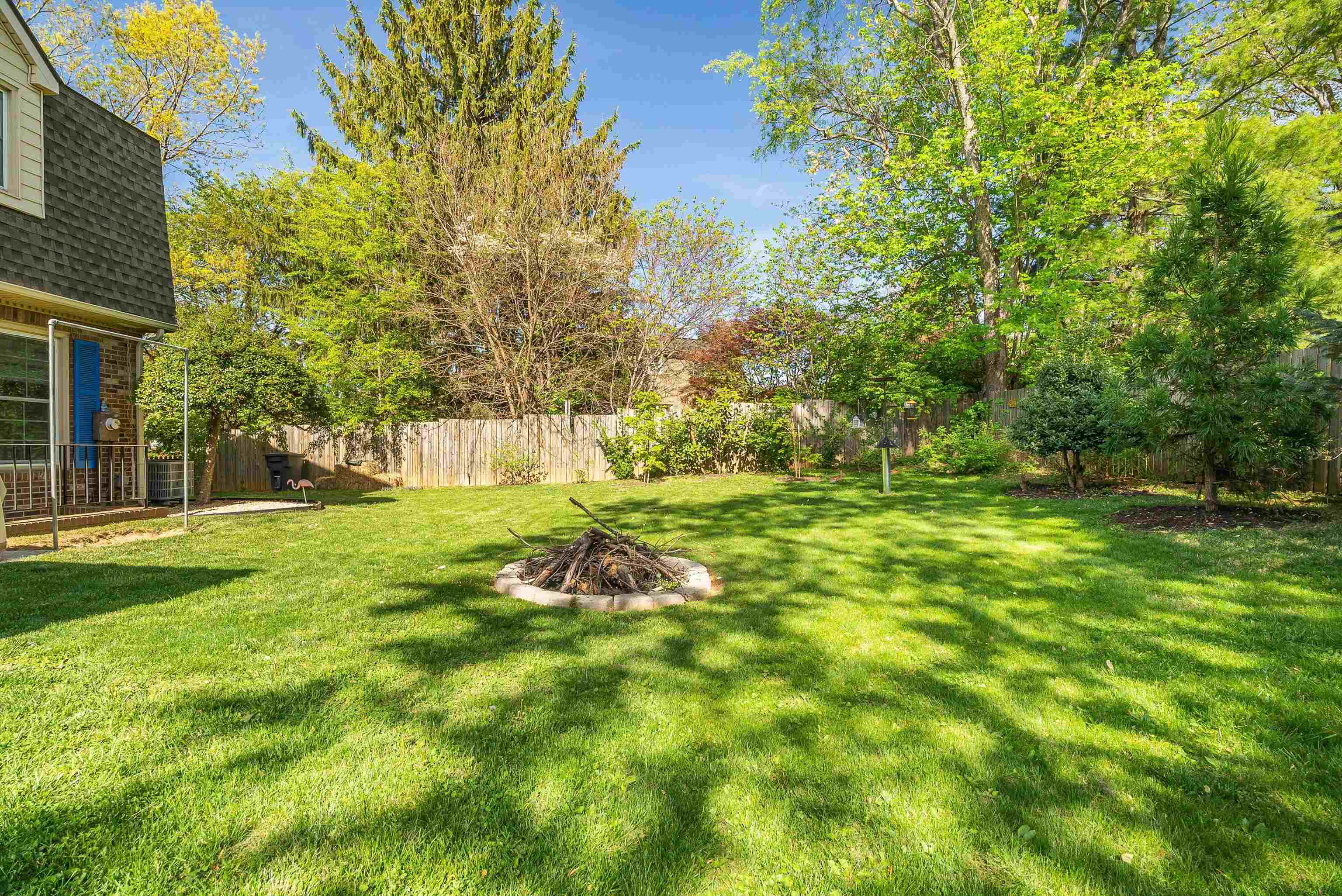 304 PELHAM DR