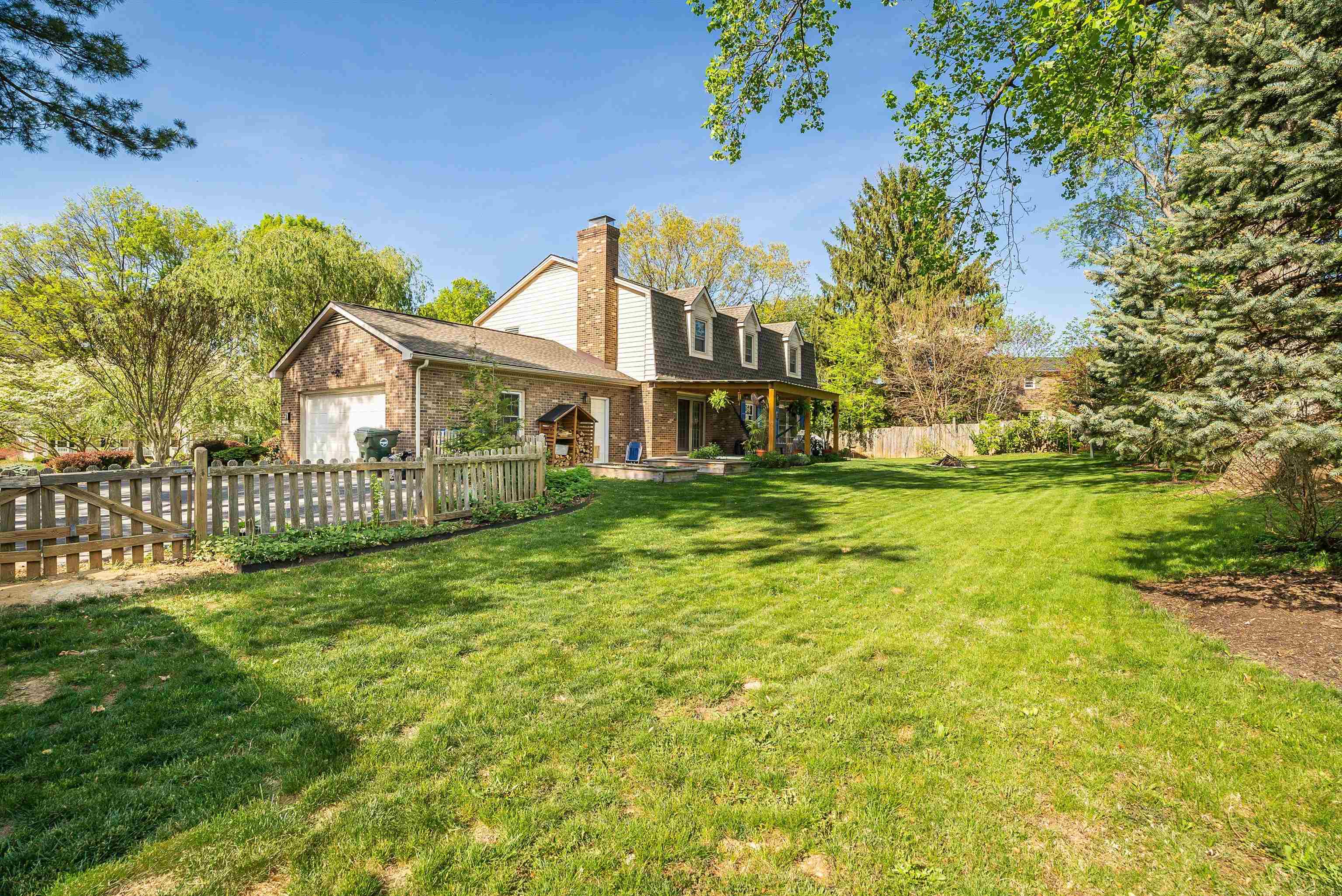 304 PELHAM DR