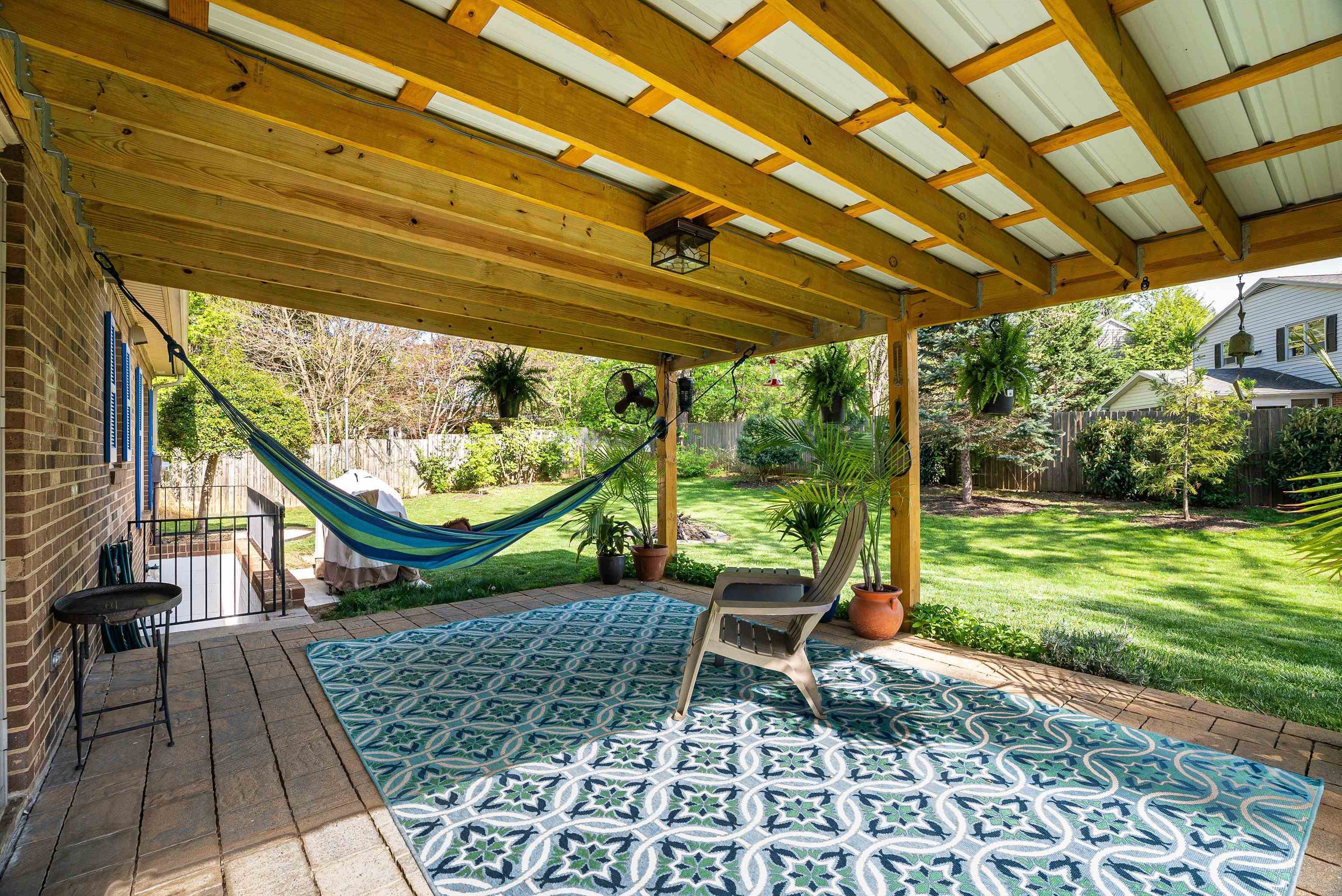 304 PELHAM DR
