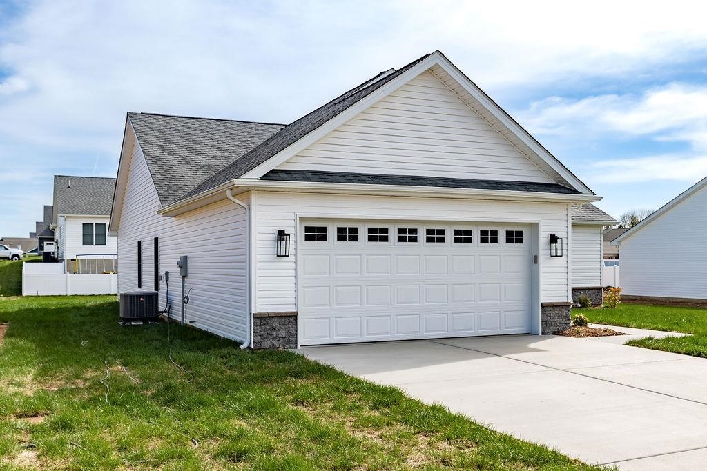 24 ALMA ANN LN