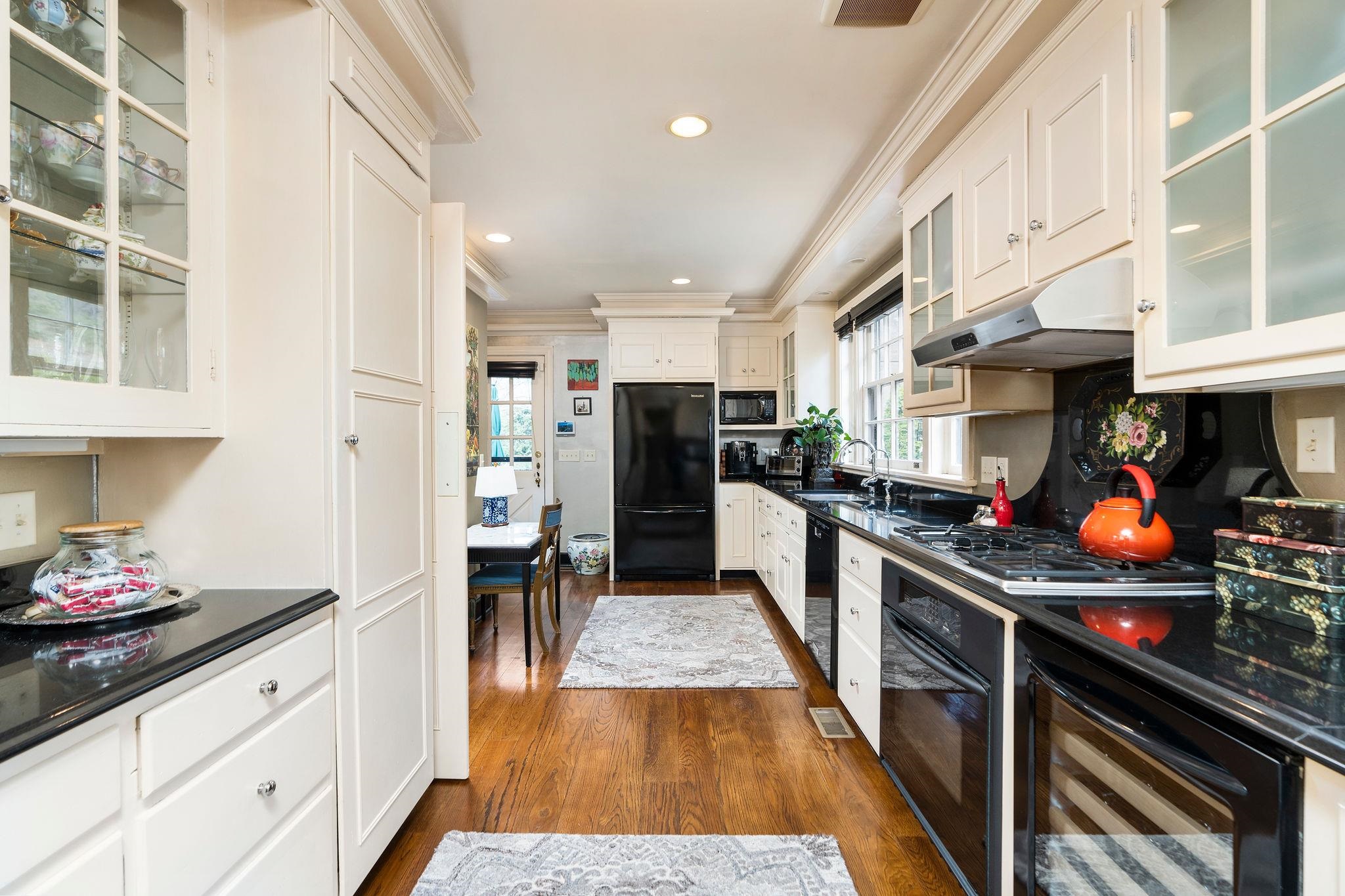 1431 DOGWOOD RD