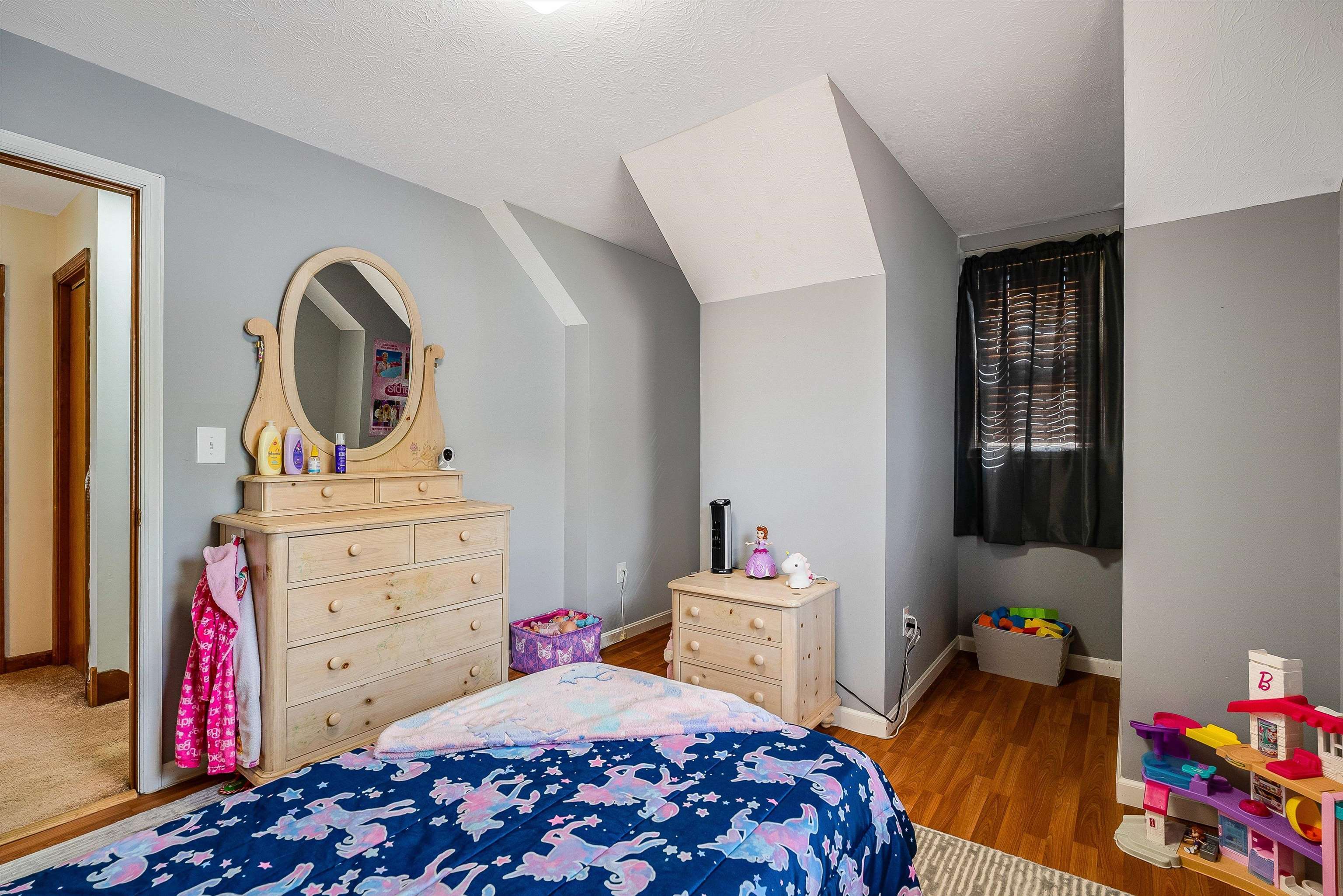 277 COOPER DR