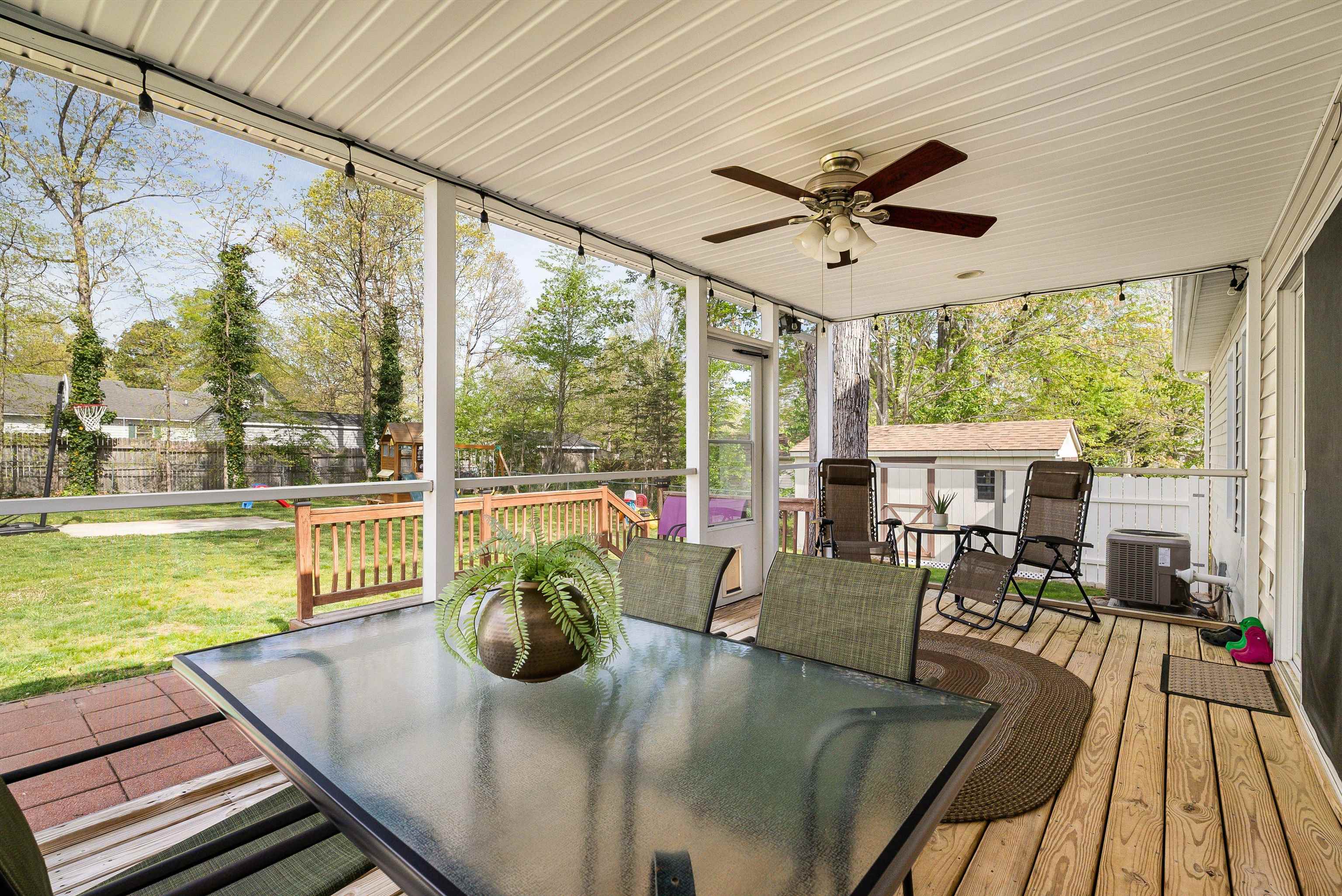 277 COOPER DR