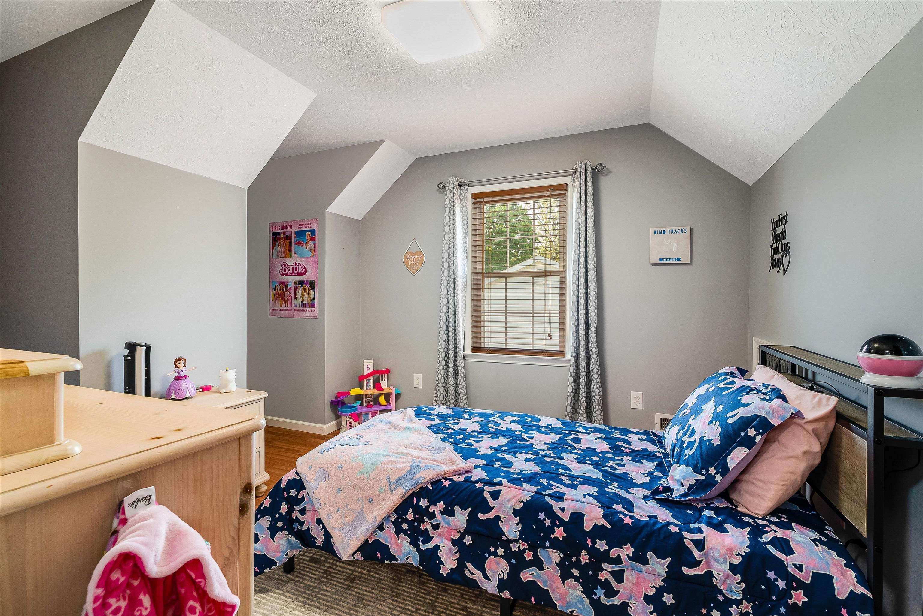 277 COOPER DR
