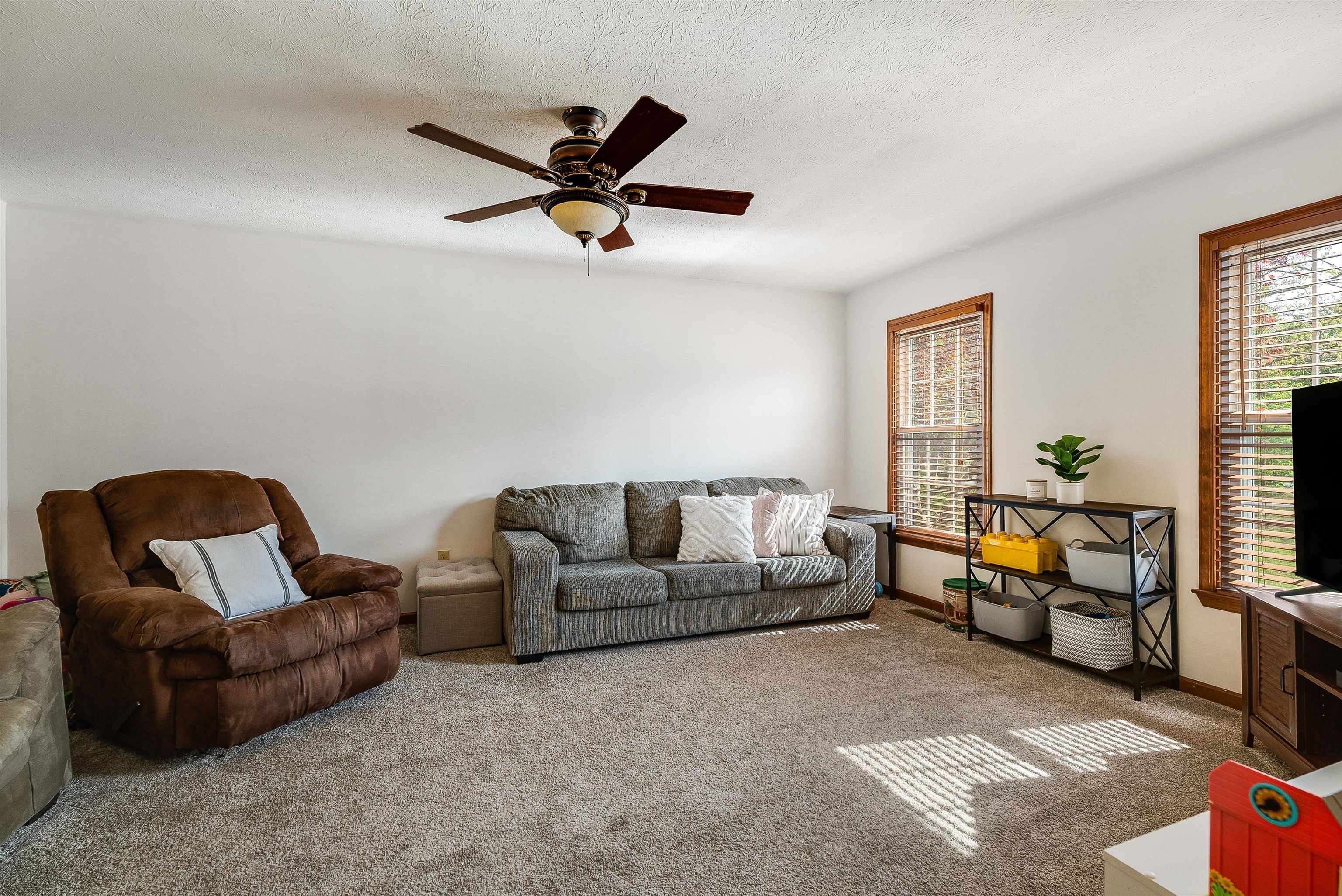 277 COOPER DR