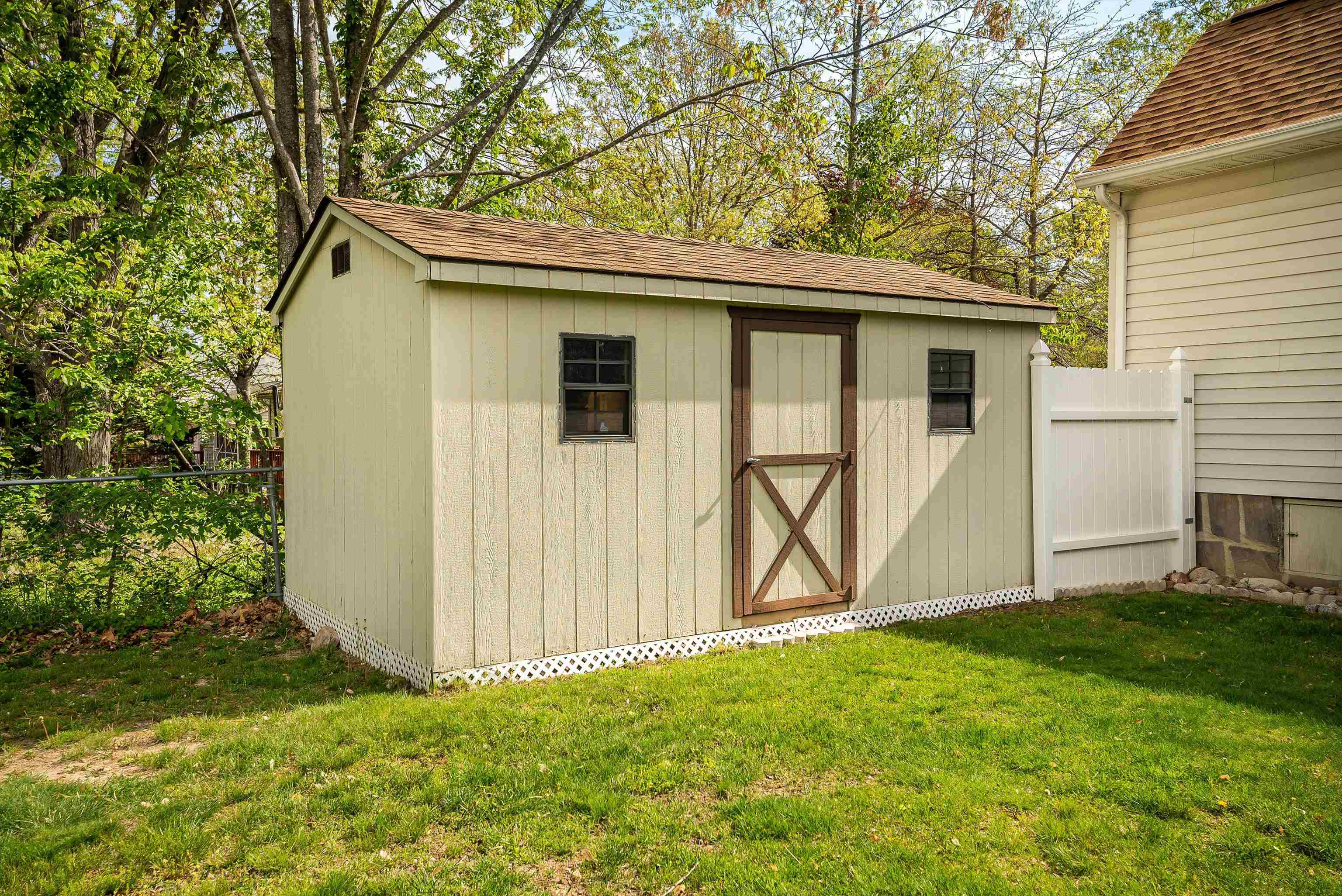 277 COOPER DR
