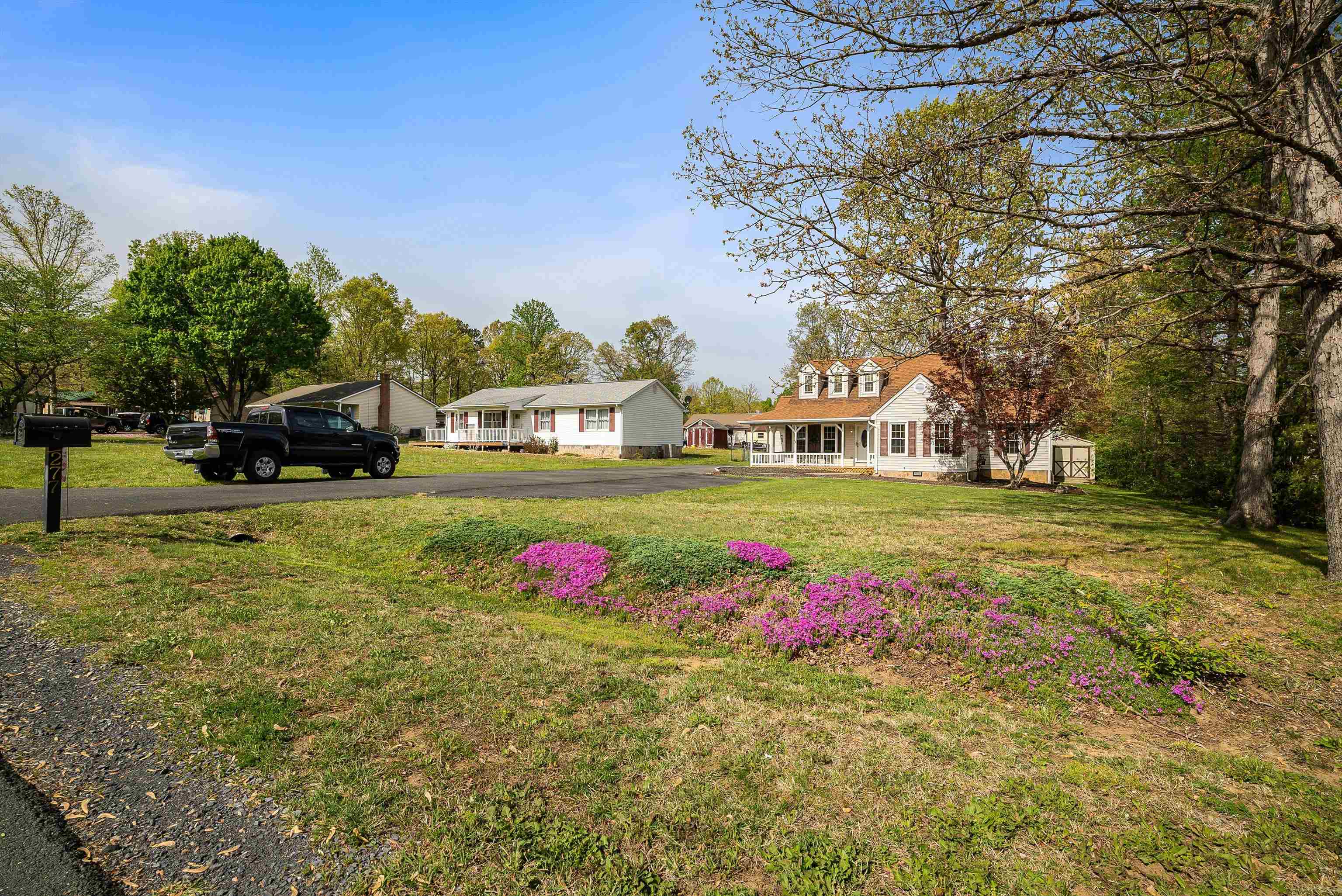 277 COOPER DR