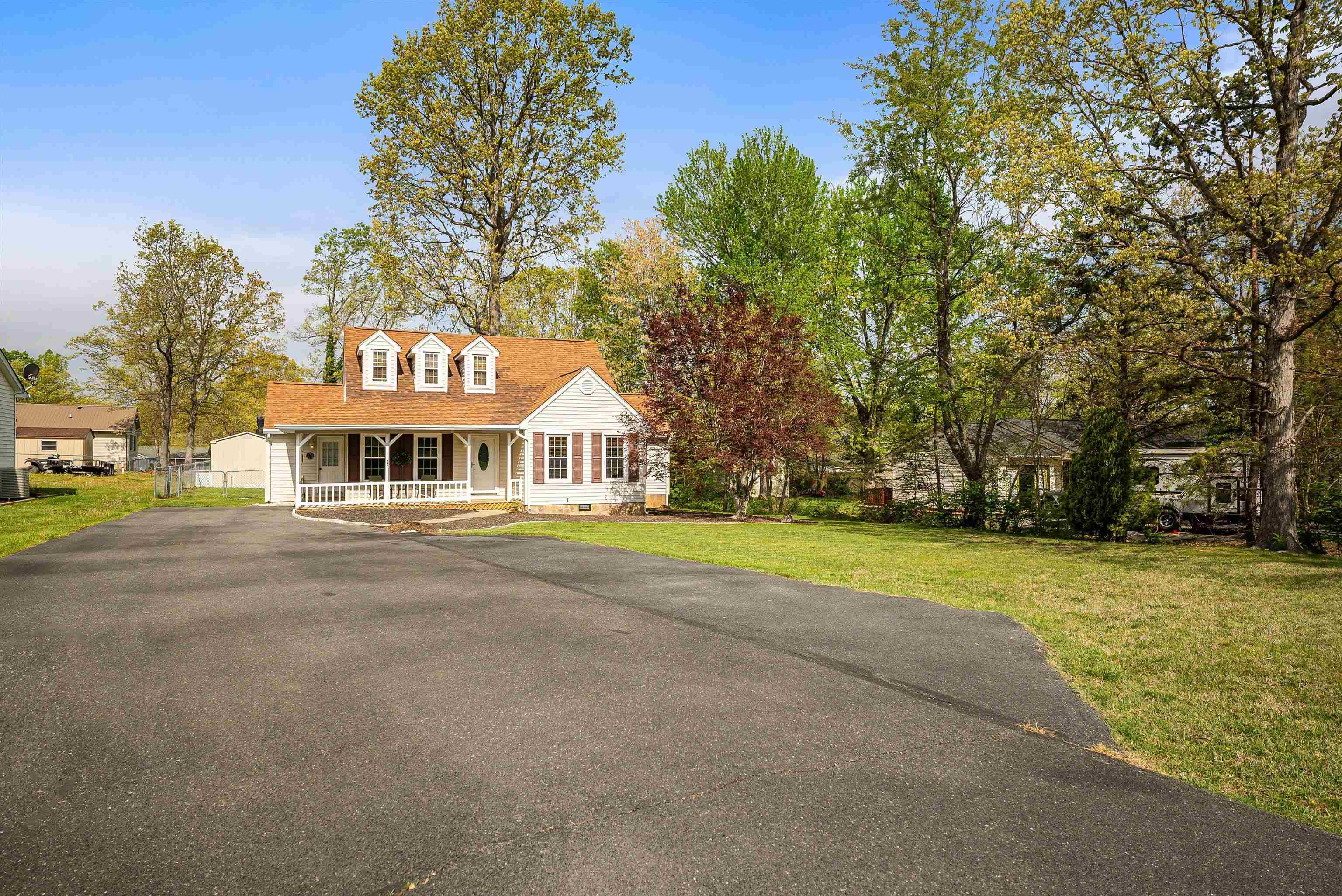 277 COOPER DR