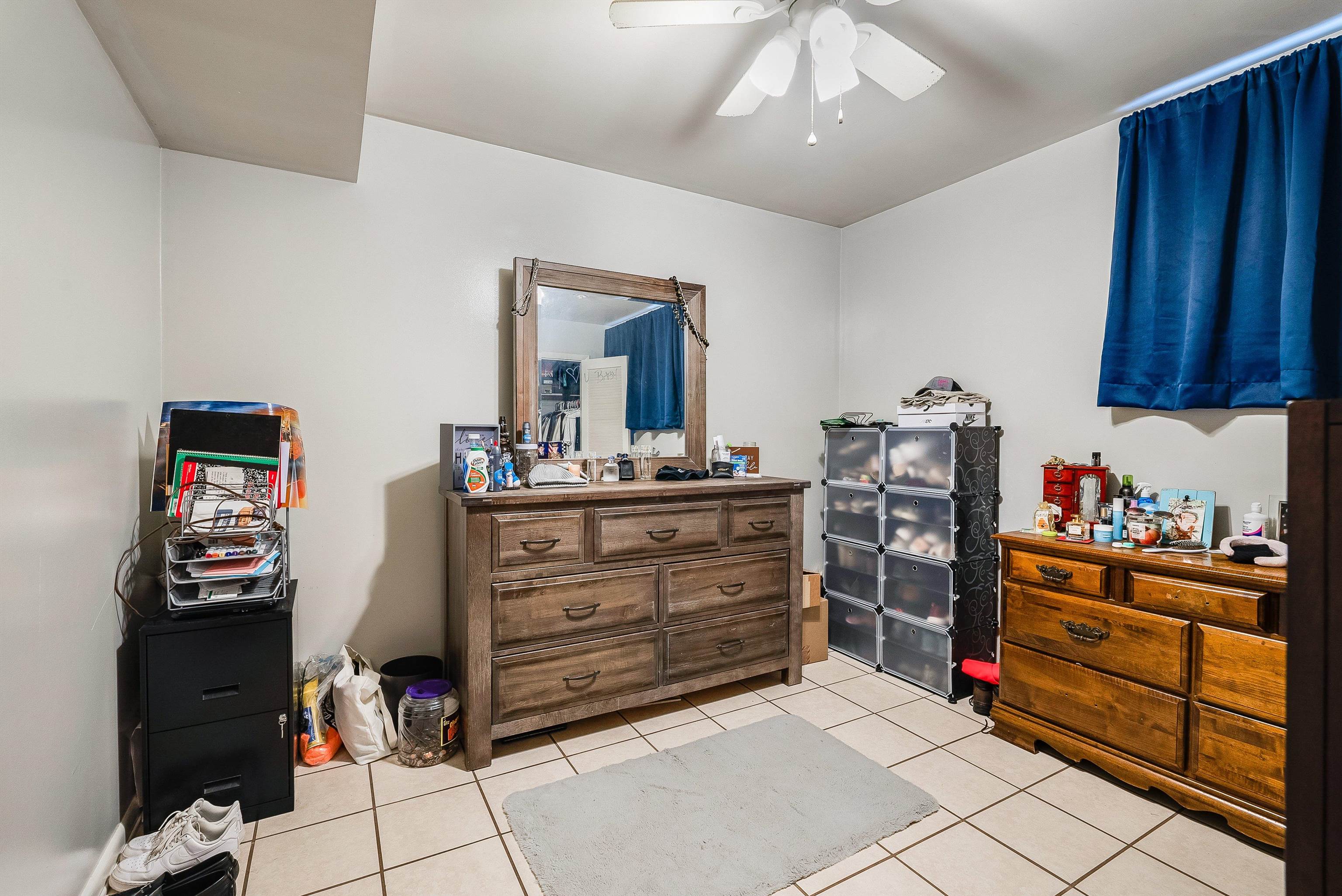 135 SUNSET DR