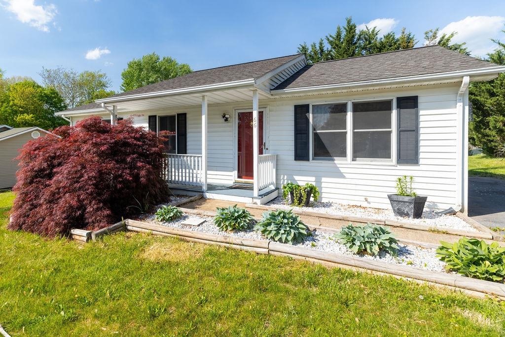 66 HAYRICK RD