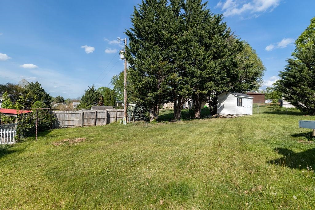 66 HAYRICK RD