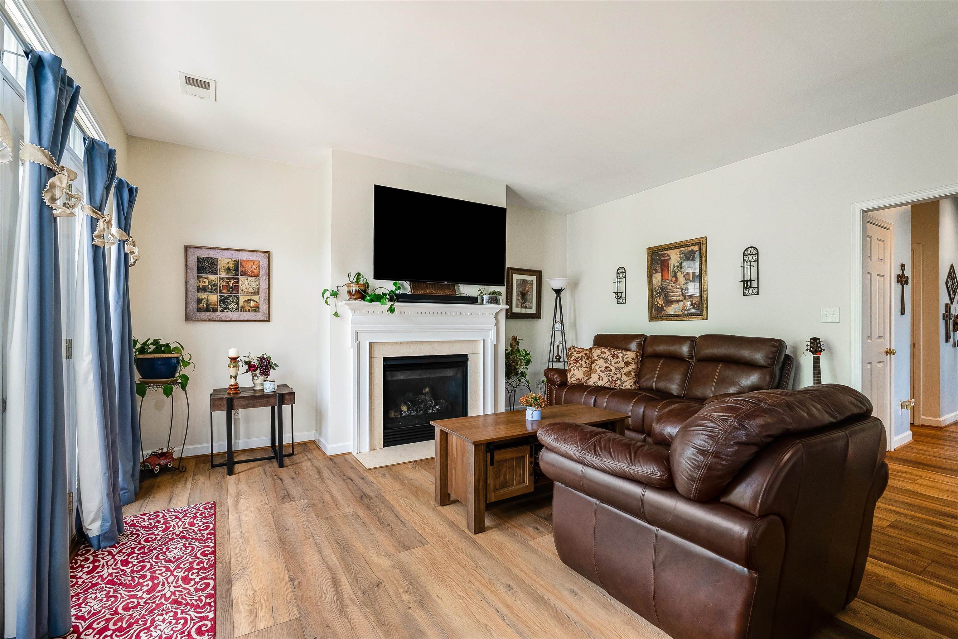 354 TAYLOR ST