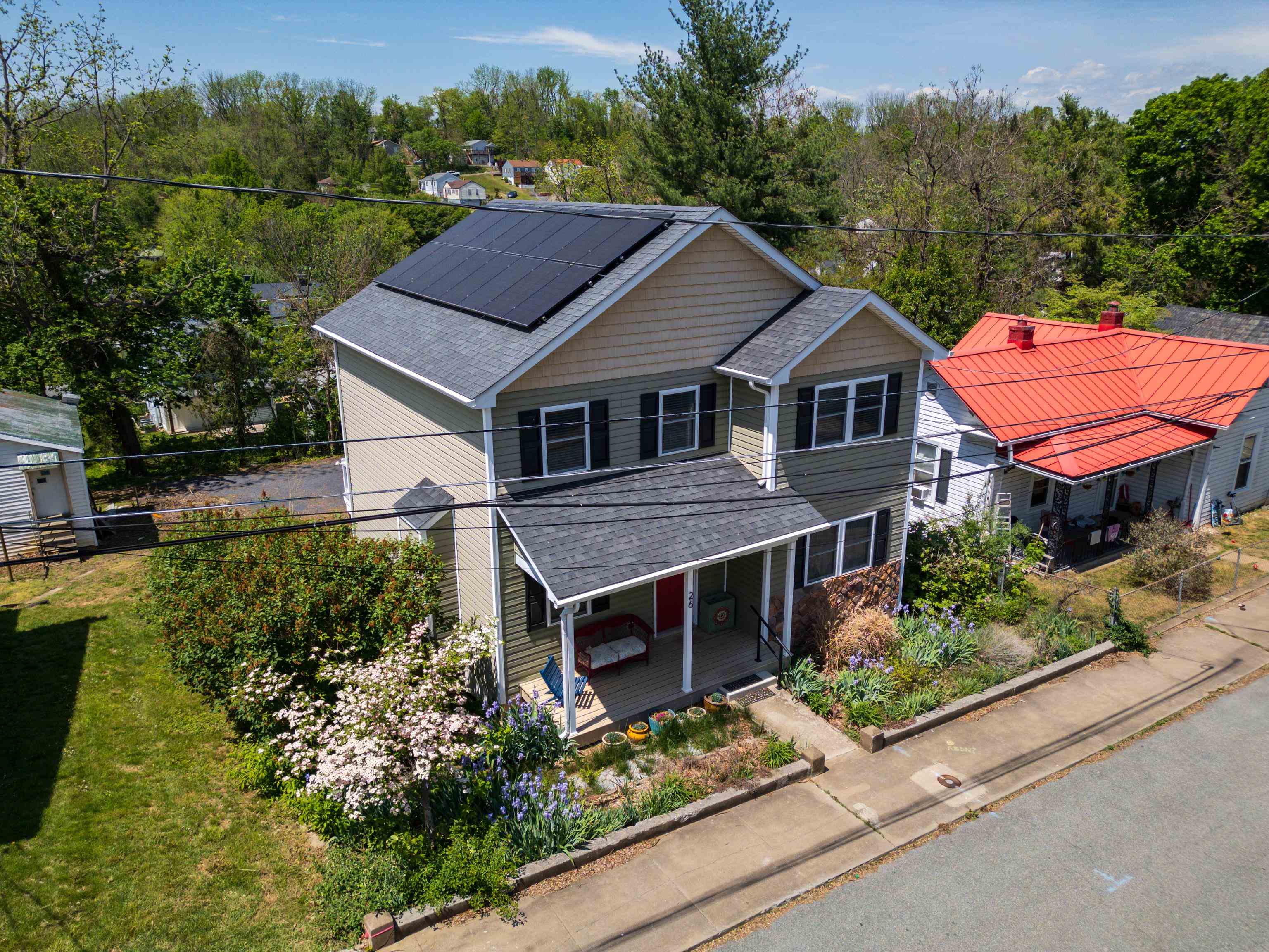 26 LAKE AVE