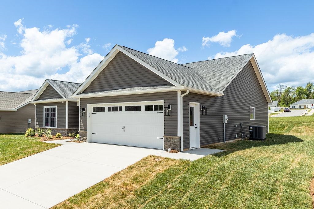 169 LANGLEY DR