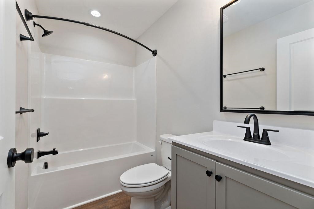 169 LANGLEY DR