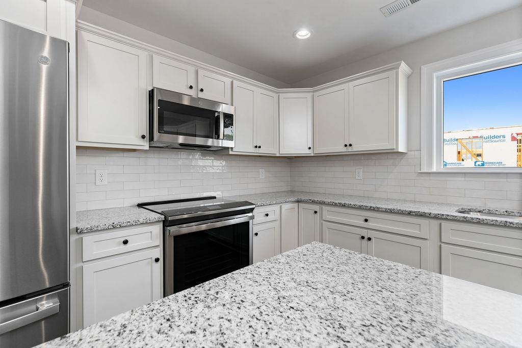 169 LANGLEY DR