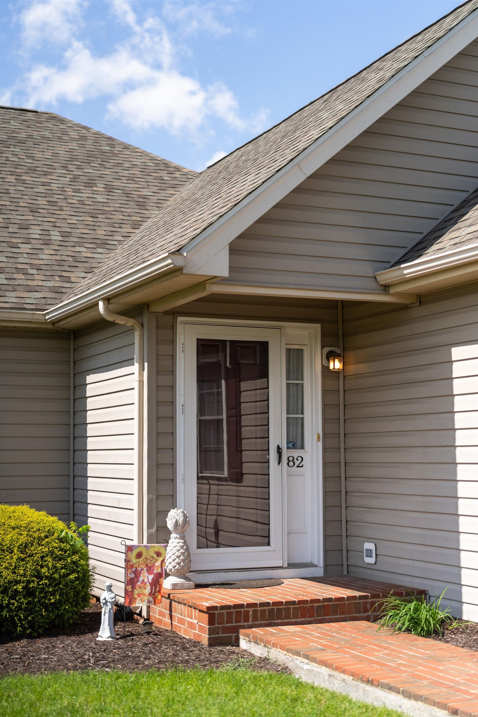 82 ASHLEIGH DR