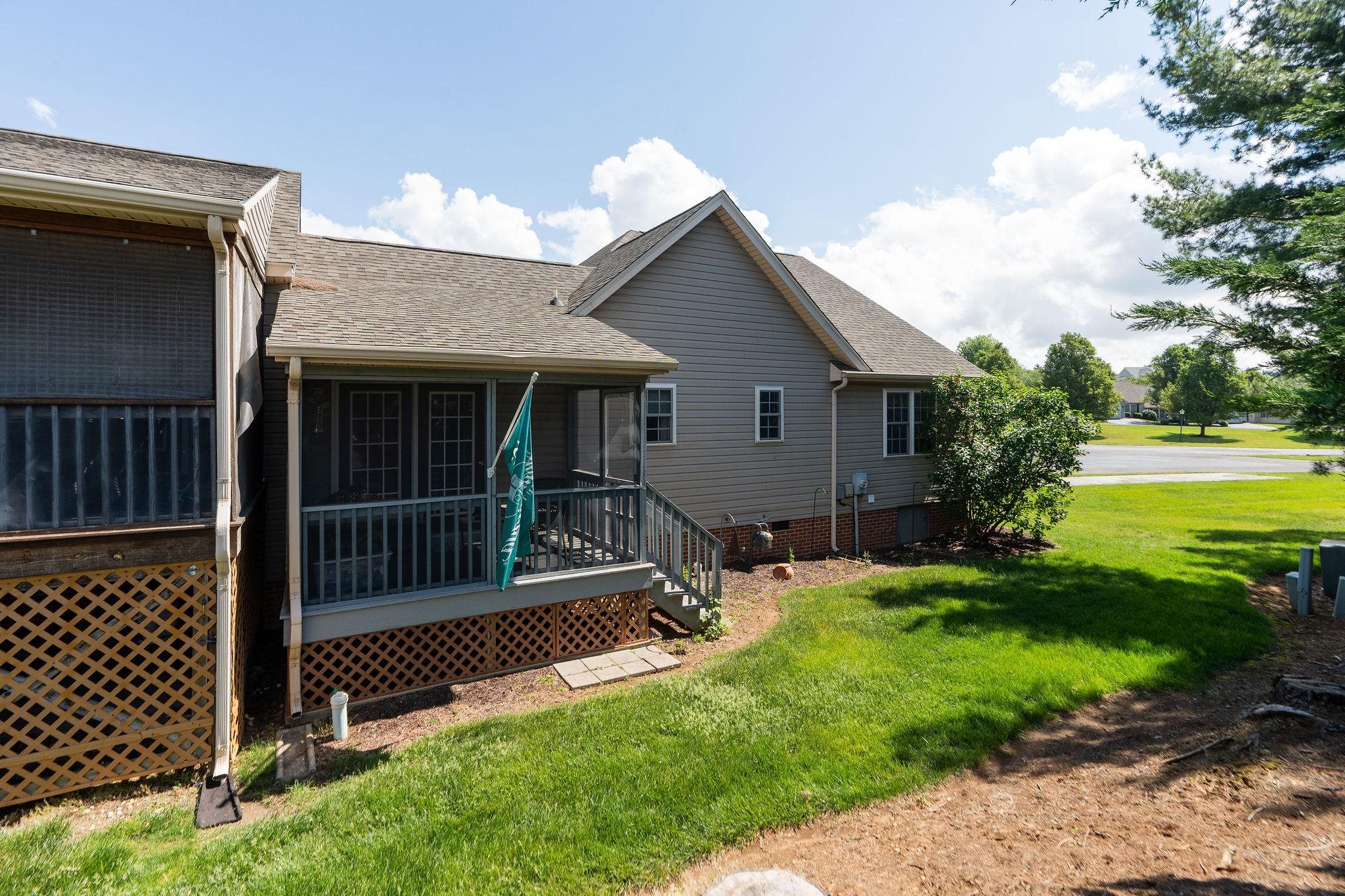 82 ASHLEIGH DR