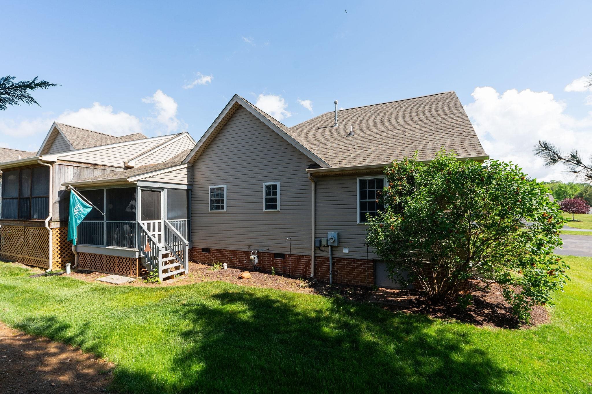 82 ASHLEIGH DR