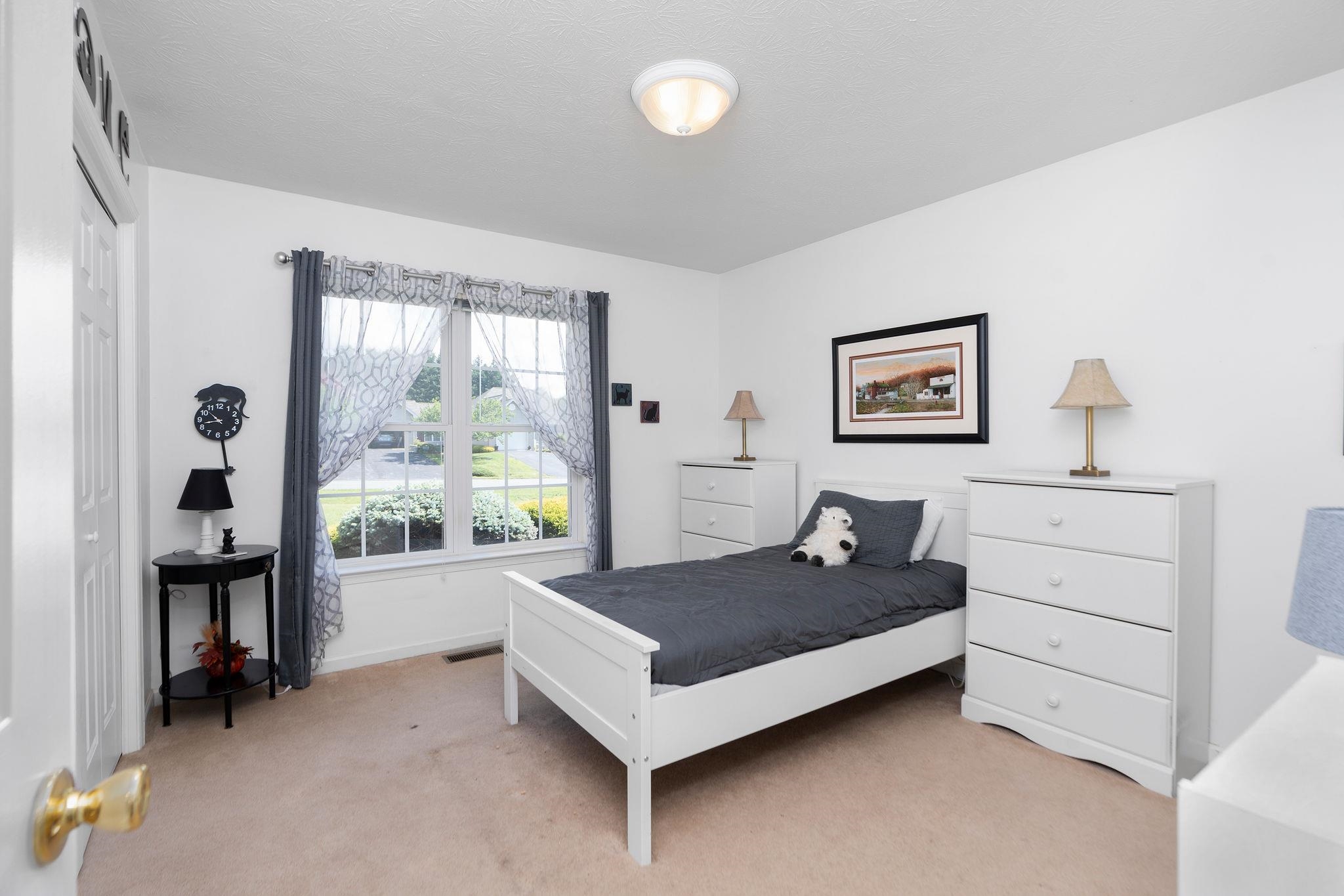 82 ASHLEIGH DR
